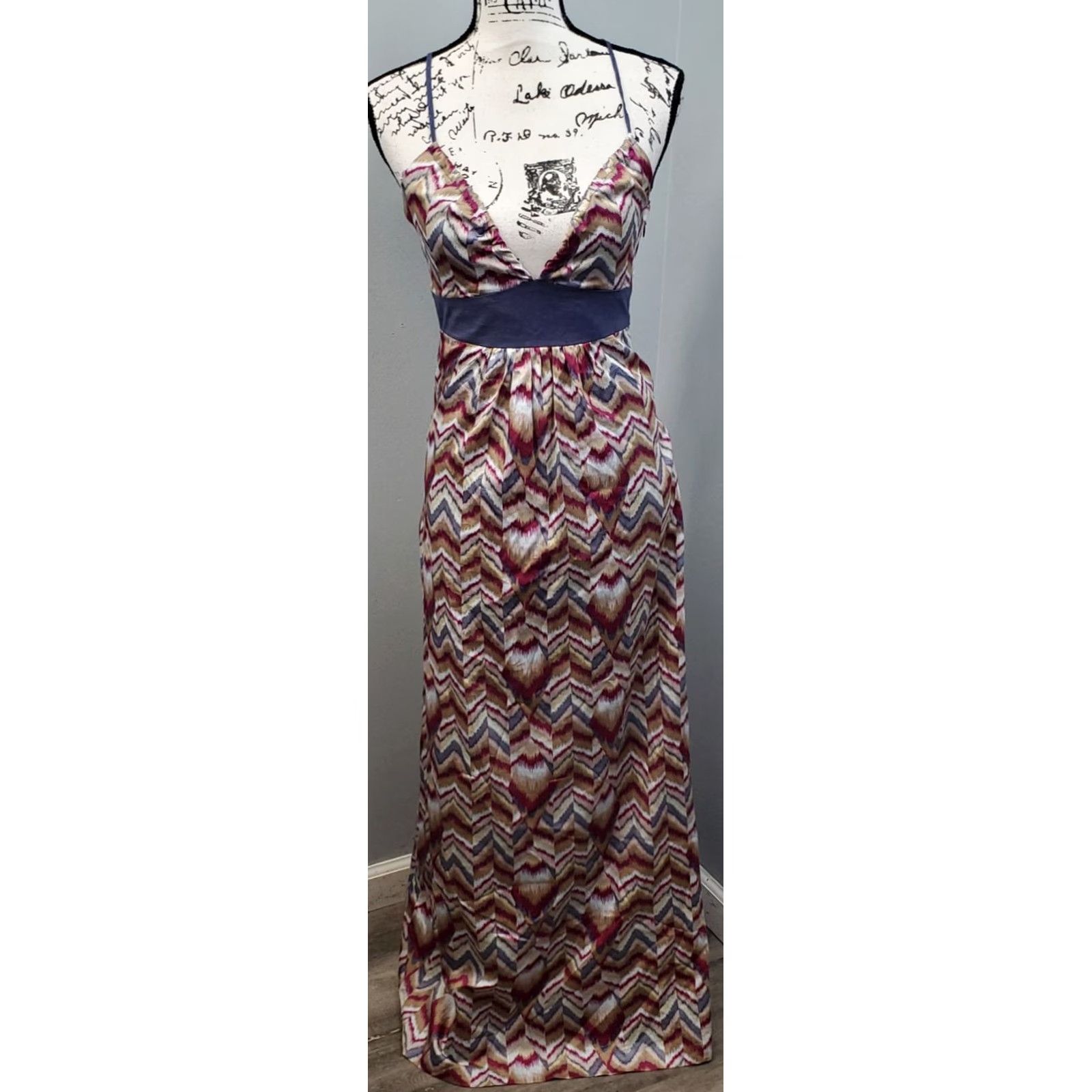 BCBGeneration BCBGeneration Long Maxi Dress Women XS Multi Chevron Print Sleeveless Cross Back Size XS / US 0-2 / IT 36-38 - 2 Thumbnail