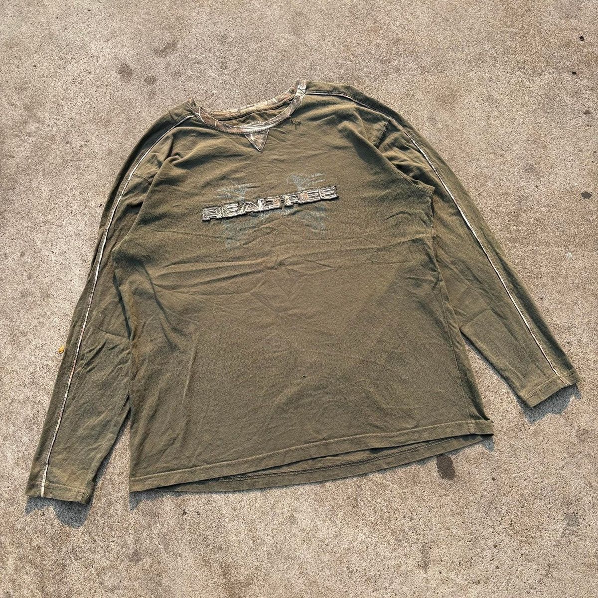 Realtree RealTree Embossed Logo Long Sleeve Tee Faded Size US L / EU 52-54 / 3 - 11 Thumbnail