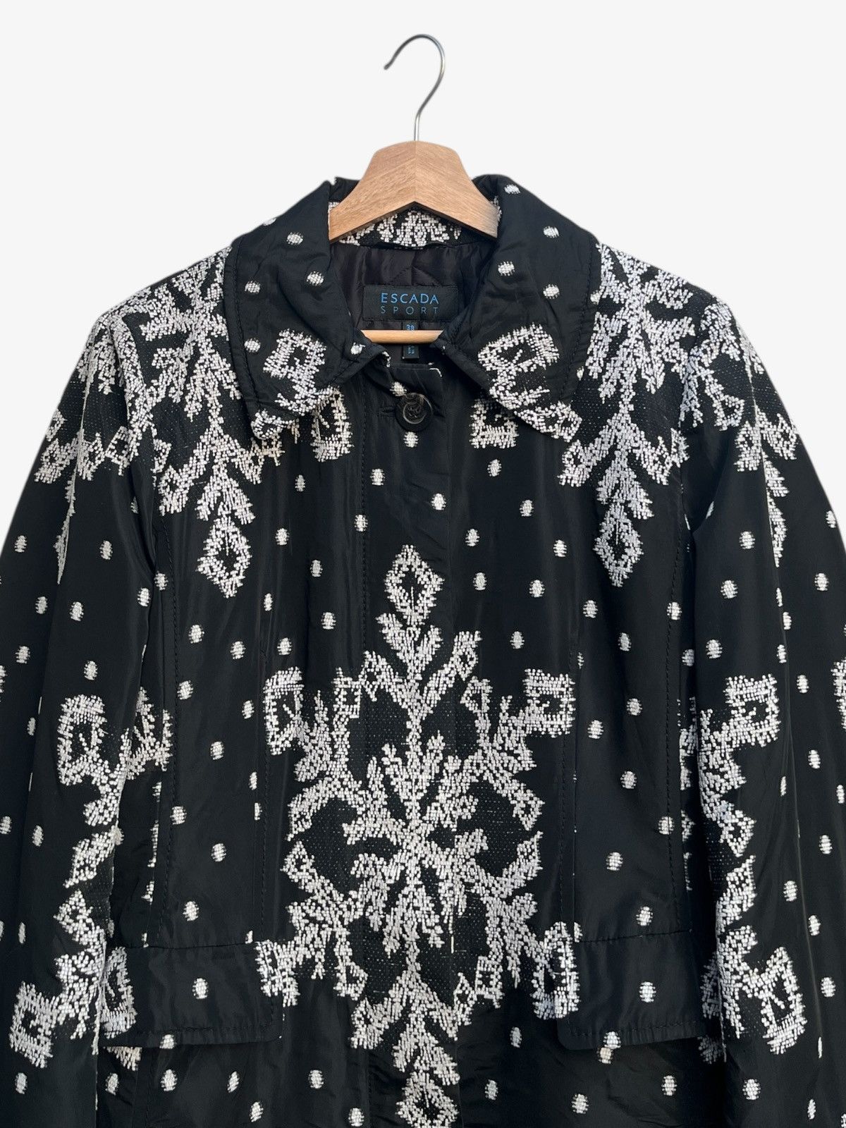 Escada Escada Sport Black Snowflake Embroidery Coat Made in Romania Size M / US 6-8 / IT 42-44 - 7 Thumbnail
