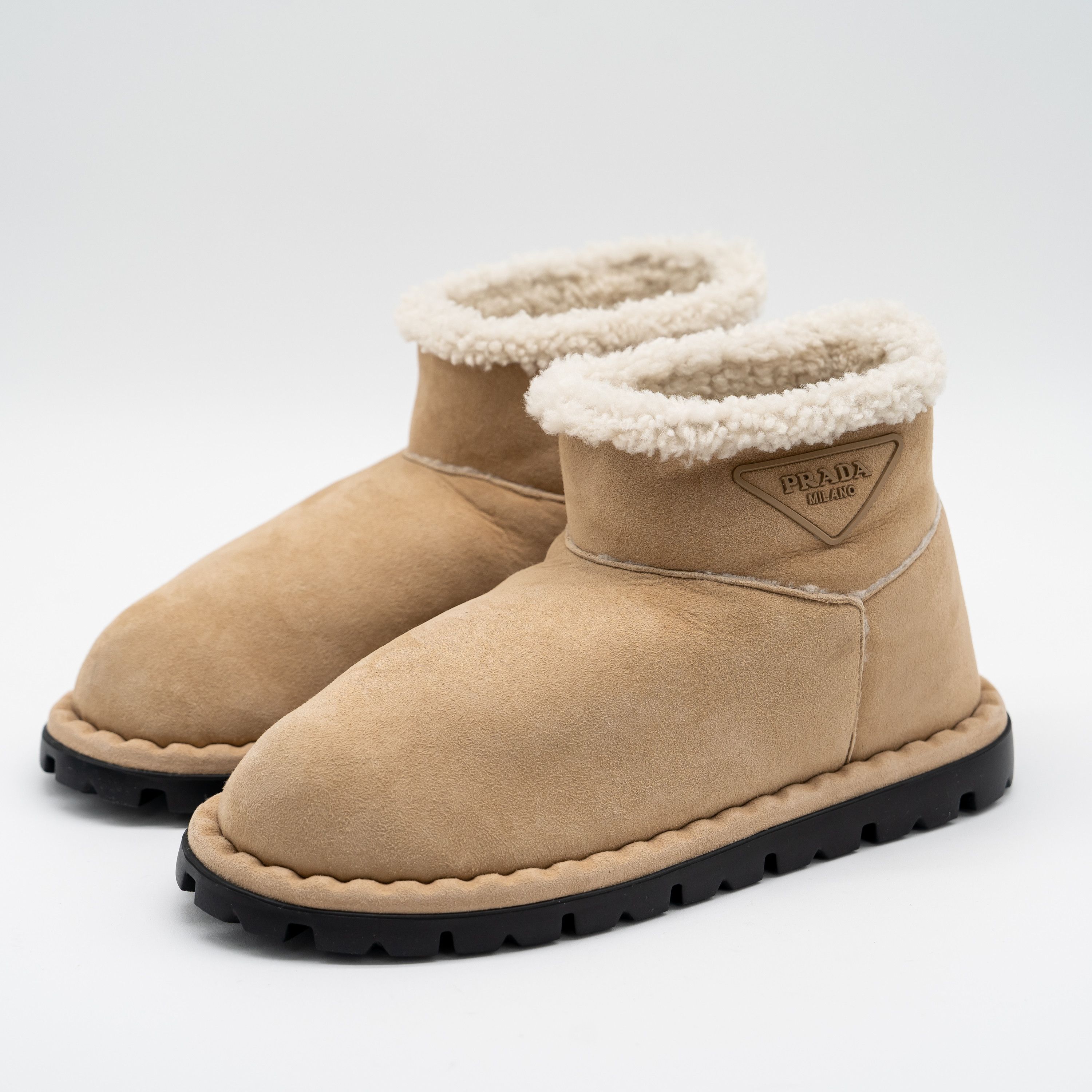Prada 39.5eu 9.5 US Prada Shearling Ankle Boots Brown Suede Beige Size US 9.5 / IT 39.5 - 1 Thumbnail