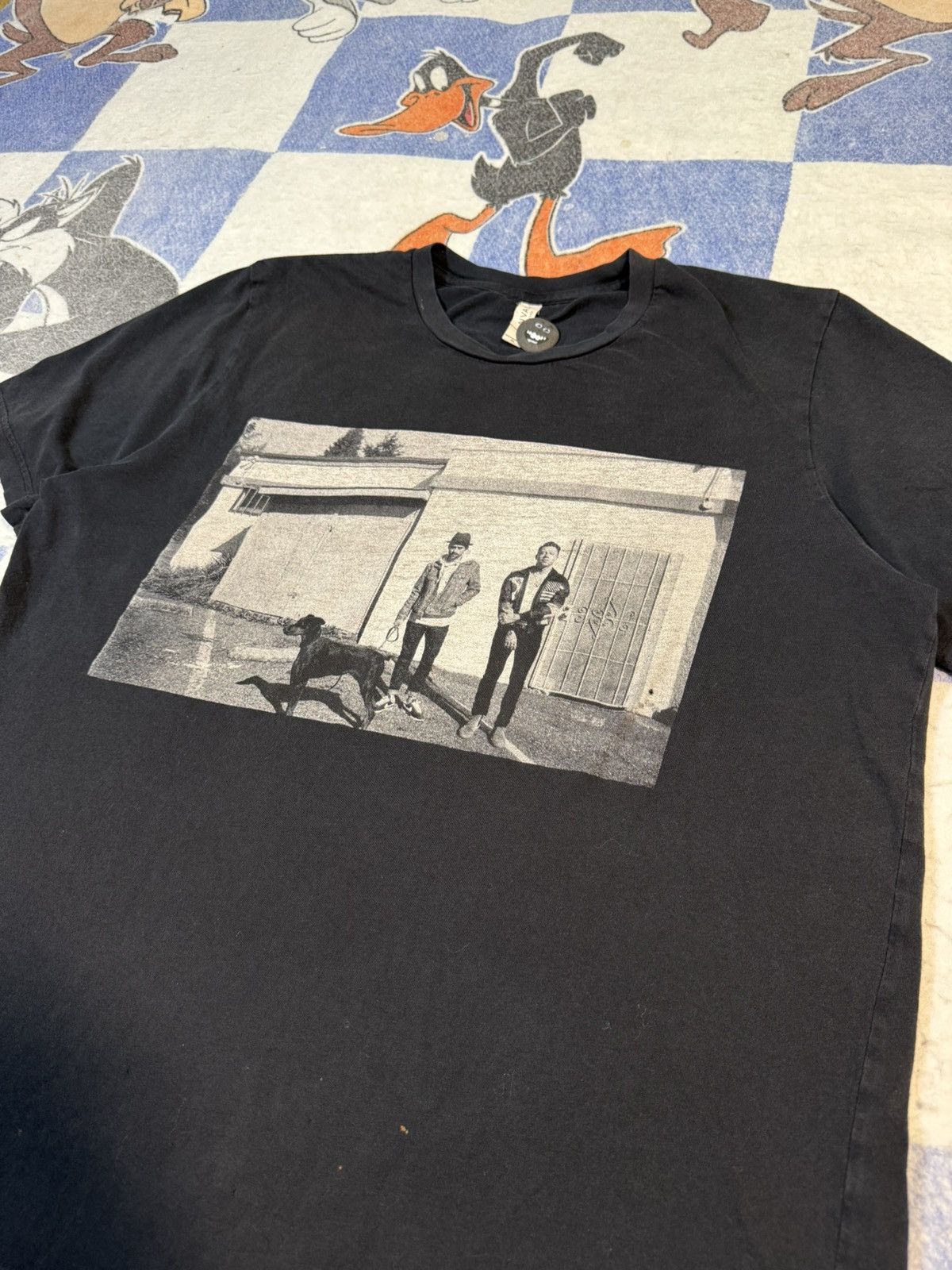 Band Tees Macklemore and Ryan Lewis tour tee Size US XL / EU 56 / 4 - 2 Thumbnail
