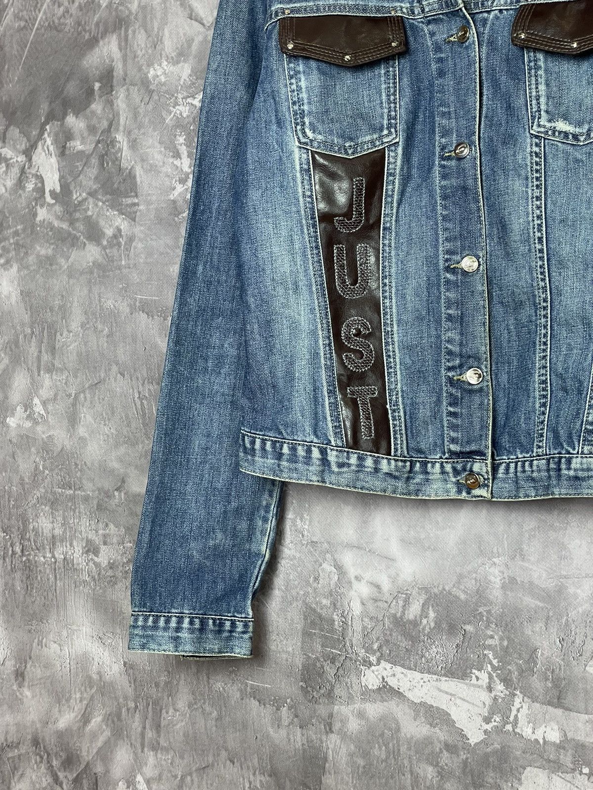 Just Cavalli × Roberto Cavalli × Vintage Vintage Roberto Cavalli Denim Jacket 90s Embroidered Size L / US 10 / IT 46 - 6 Thumbnail