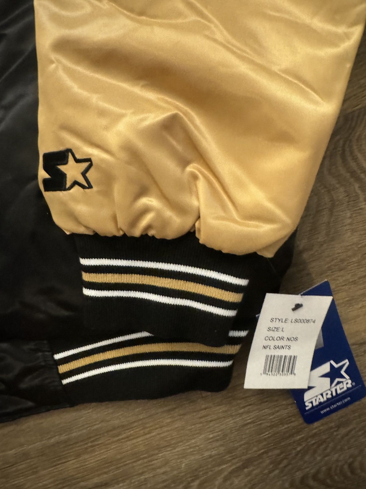 Starter Starter Vintage 90’s (NWT)New Orleans Saints Black/Gold Satin Jacket Size US L / EU 52-54 / 3 - 5 Thumbnail