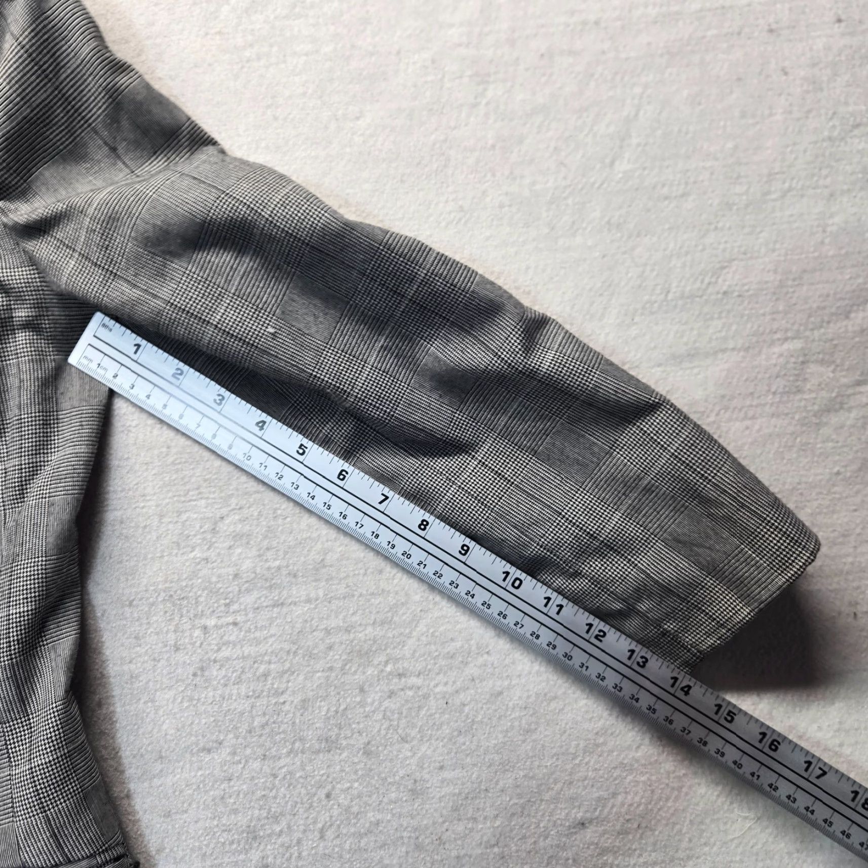 Vintage Daniel Niveau Gray Jacket Blazer Women's 6P Long Sleeve Suit Pietie Size 6P plaid polyester lined Brand: Daniel Niveau Size M / US 6-8 / IT 42-44 - 6 Thumbnail