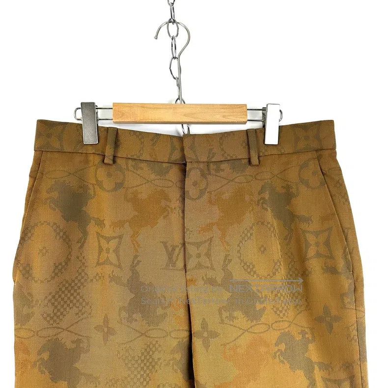 Louis Vuitton Louis Vuitton size US 50 Khaki full print jacquard satin je Size US 34 / EU 50 - 3 Thumbnail