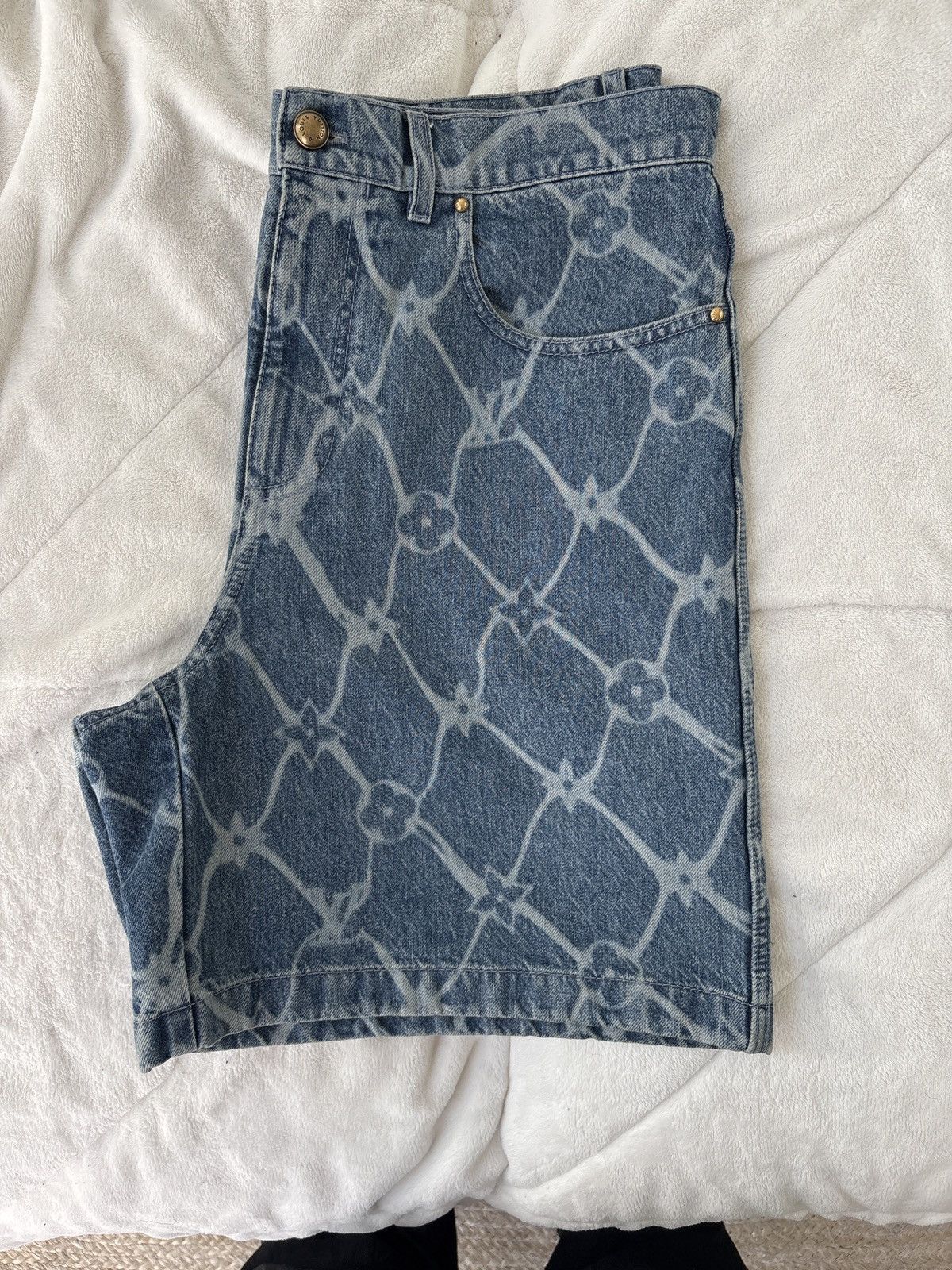 Louis Vuitton Monogram Printed Denim Shorts Size US 32 / EU 48 - 6 Thumbnail