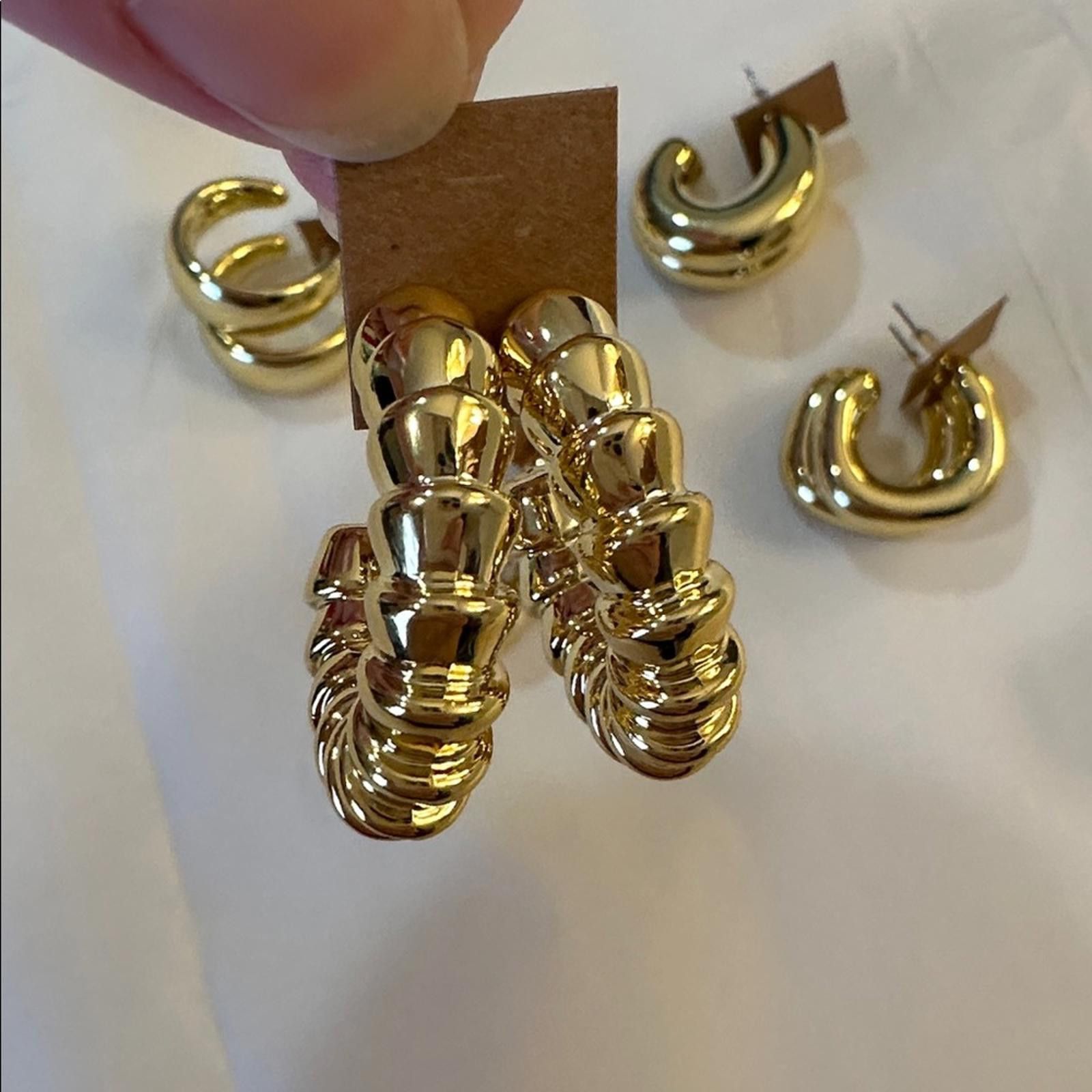 Other Chic Gold-Tone Textured Fashion Hoop Earrings Set of 6 Size ONE SIZE - 4 Thumbnail