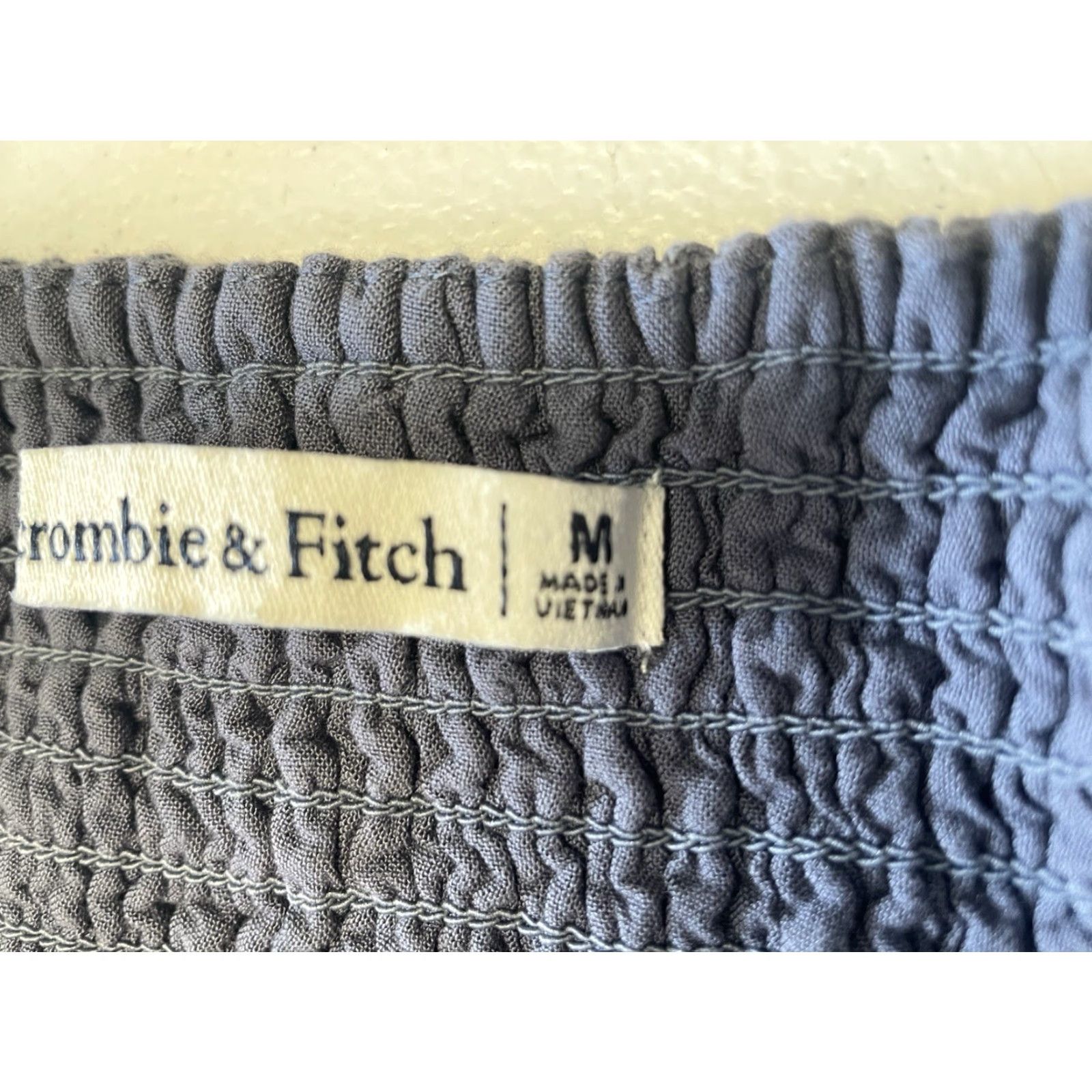 Abercrombie & Fitch VINTAGE Abercrombie & Fitch Med. Women Crop Top Gray Blue Feels Like Linen Cotton Blend Cropped Womens M Size M / US 6-8 / IT 42-44 - 4 Thumbnail
