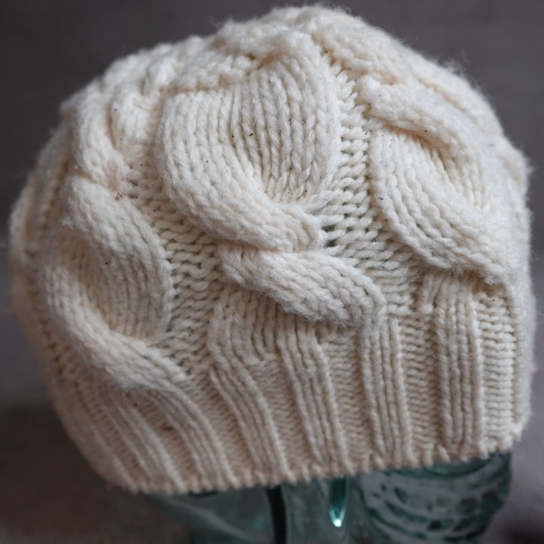 Vintage Saol Womens Beanie OS Beige 100% Merino Wool Gray Cable Knit Hat Size One Size Womens Beanie Size ONE SIZE - 6 Thumbnail