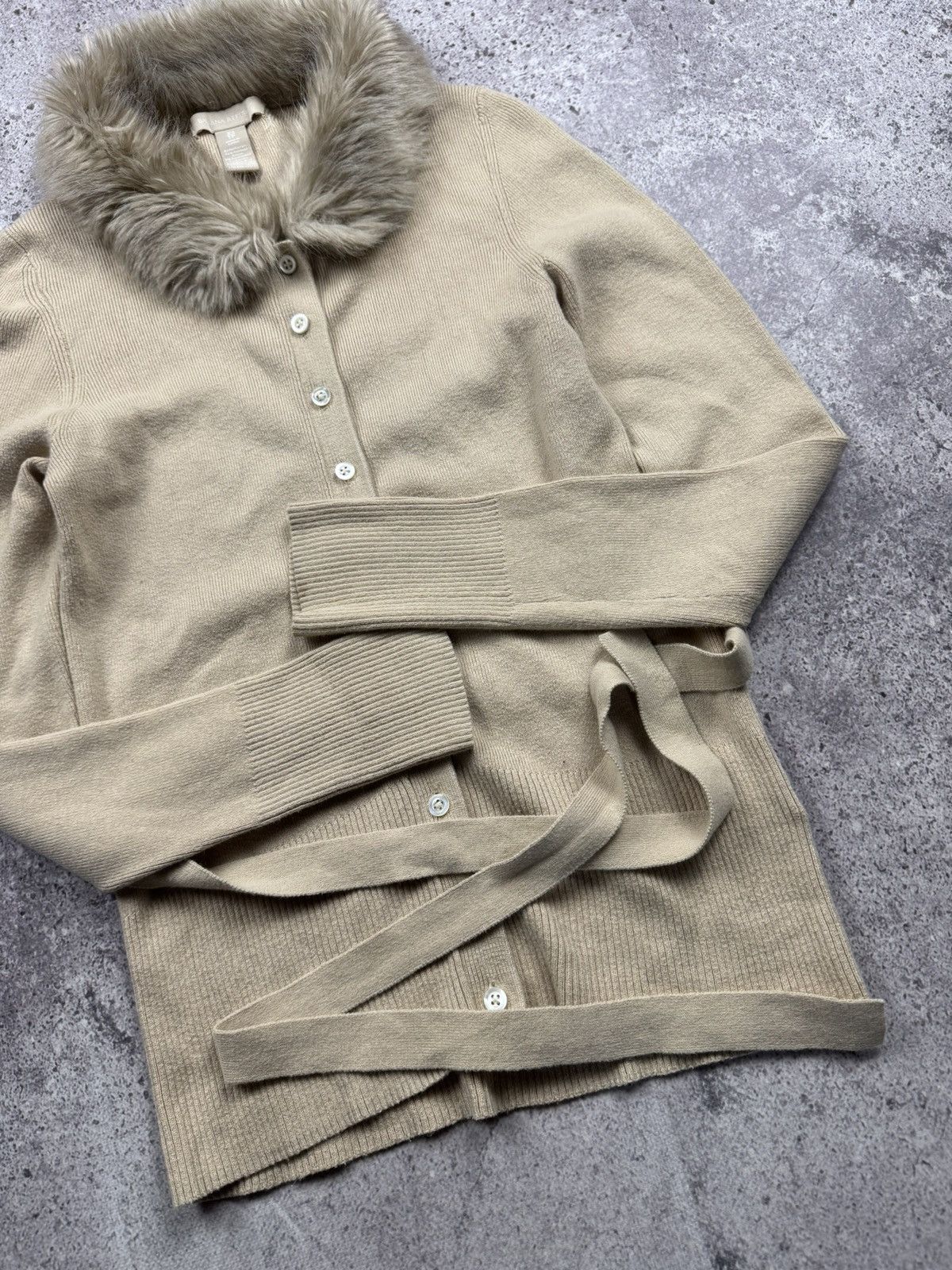 Japanese Brand VINTAGE Y2K IF SIX WAS NINE FUR CASHEMERE BUTTON SWEATER Size XS / US 0-2 / IT 36-38 - 5 Thumbnail
