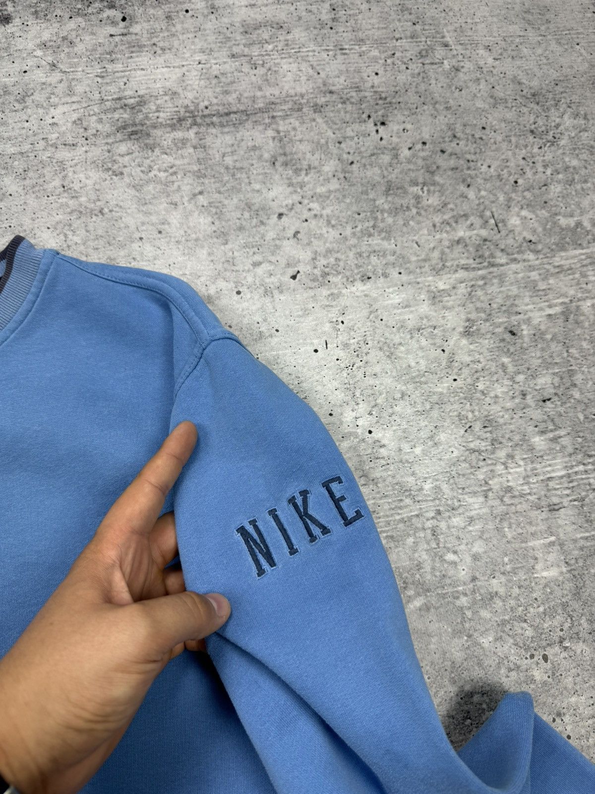 Nike × Vintage Vintage Nike Y2K Style 90's Big Central Logo Blue Sweatshirt Size M / US 6-8 / IT 42-44 - 11 Thumbnail