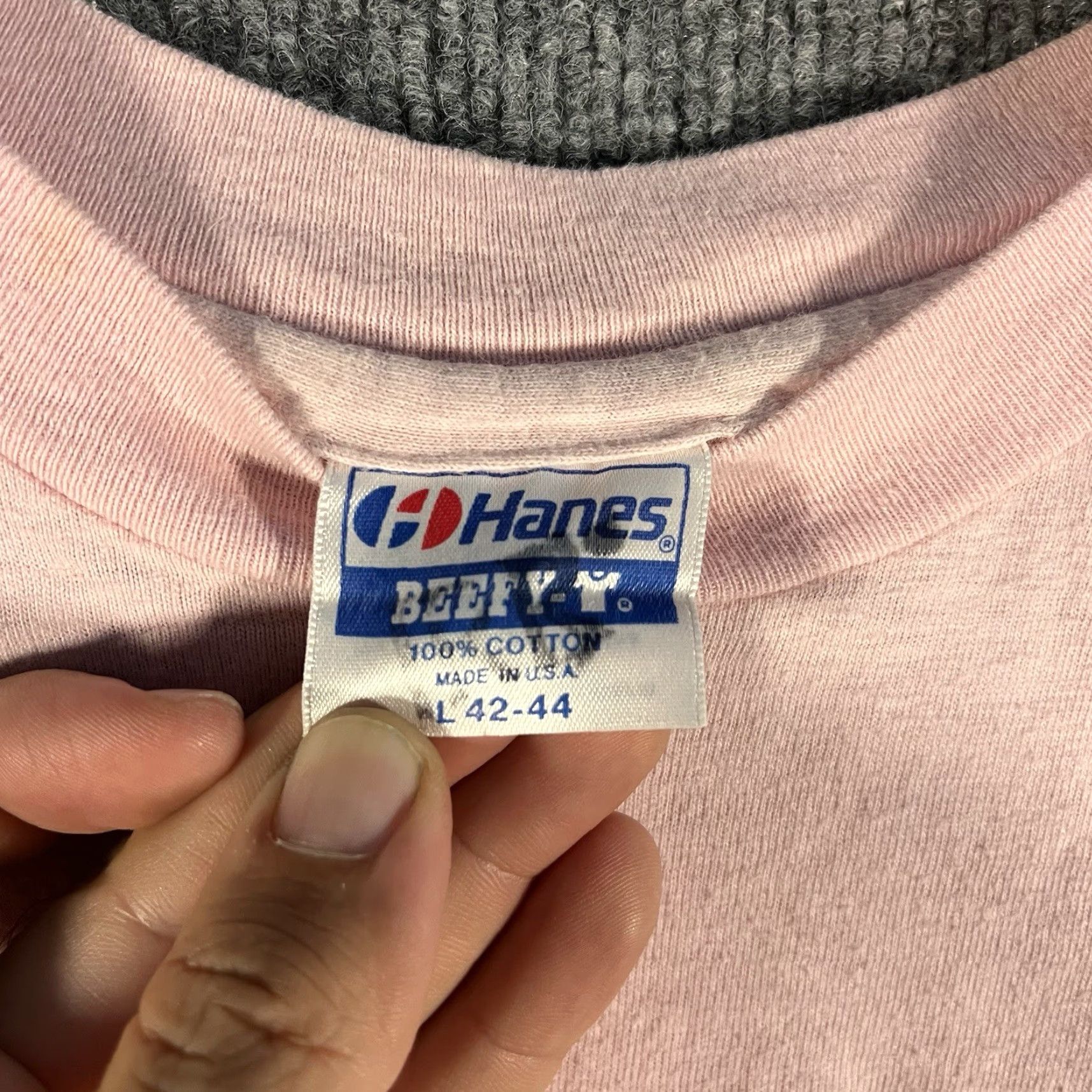 Hanes VINTAGE Hanes T-Shirt Hawaiian Tropical Floral 80s 90s Beach Rainbow Pink Large Adult Unisex Crew Neck Short Sleeve USA Mens Womens Size US L / EU 52-54 / 3 - 4 Thumbnail