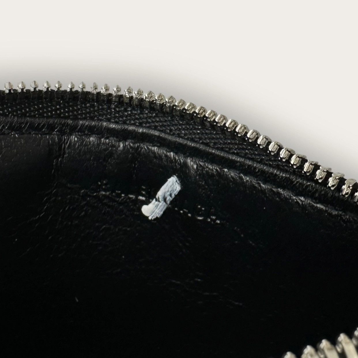 Balenciaga Balenciaga card holder with black leather strap Size ONE SIZE - 8 Thumbnail
