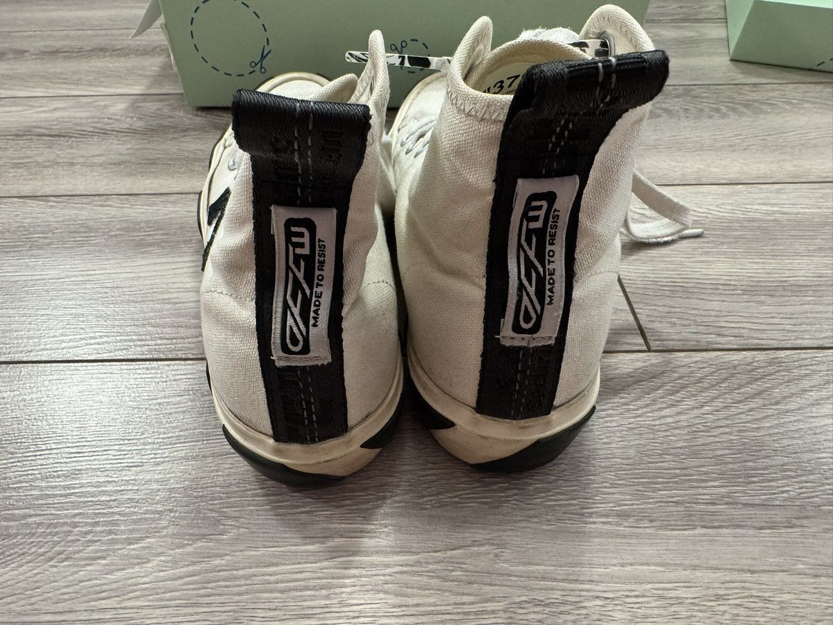 Off-White OFF-WHITE Mid Vulcanized Canvas Arrow Sneakers Size US 7 / IT 37 - 7 Thumbnail