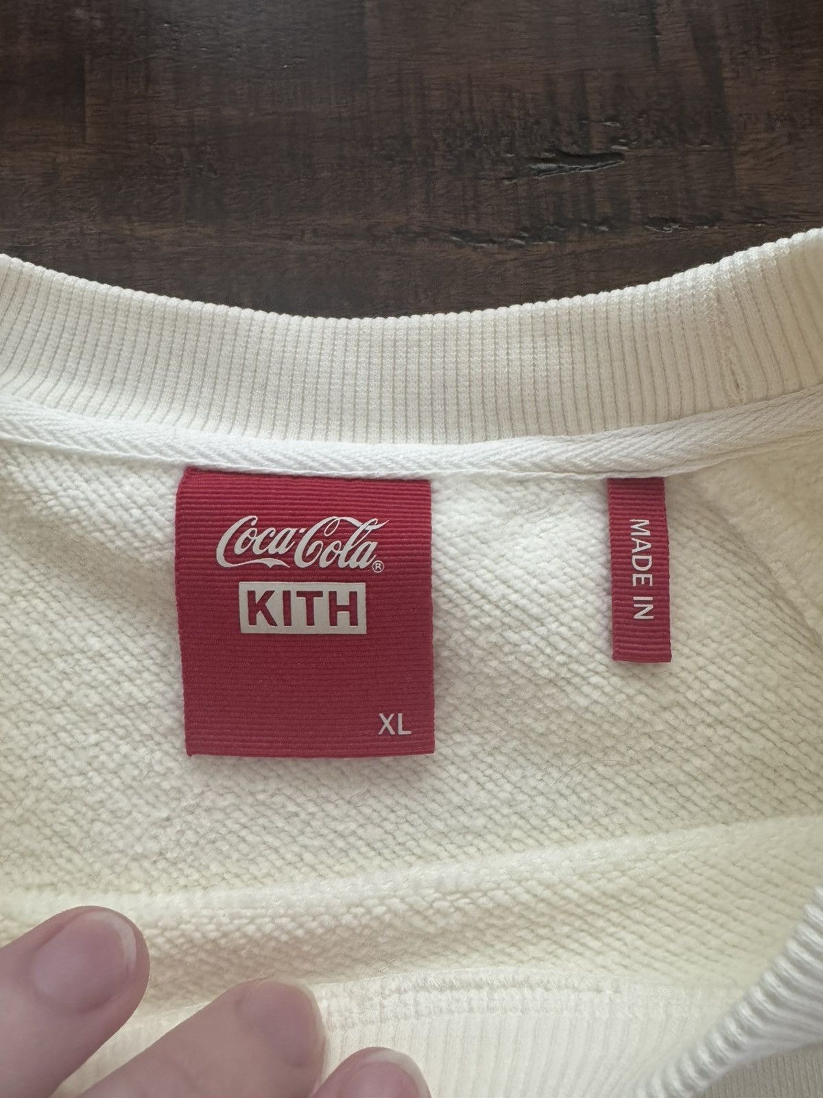 Coca Cola × Kith Kith x Coca Cola Striped Crewneck Ivory Coke XL Size US XL / EU 56 / 4 - 2 Thumbnail