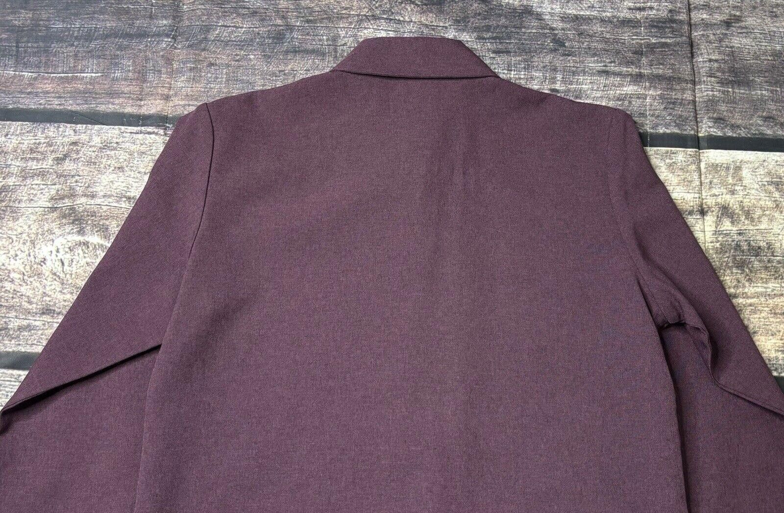L.L. Bean LL Bean Traveler Shirt Women Size 6 Petite Button Up Career Size M / US 6-8 / IT 42-44 - 6 Thumbnail