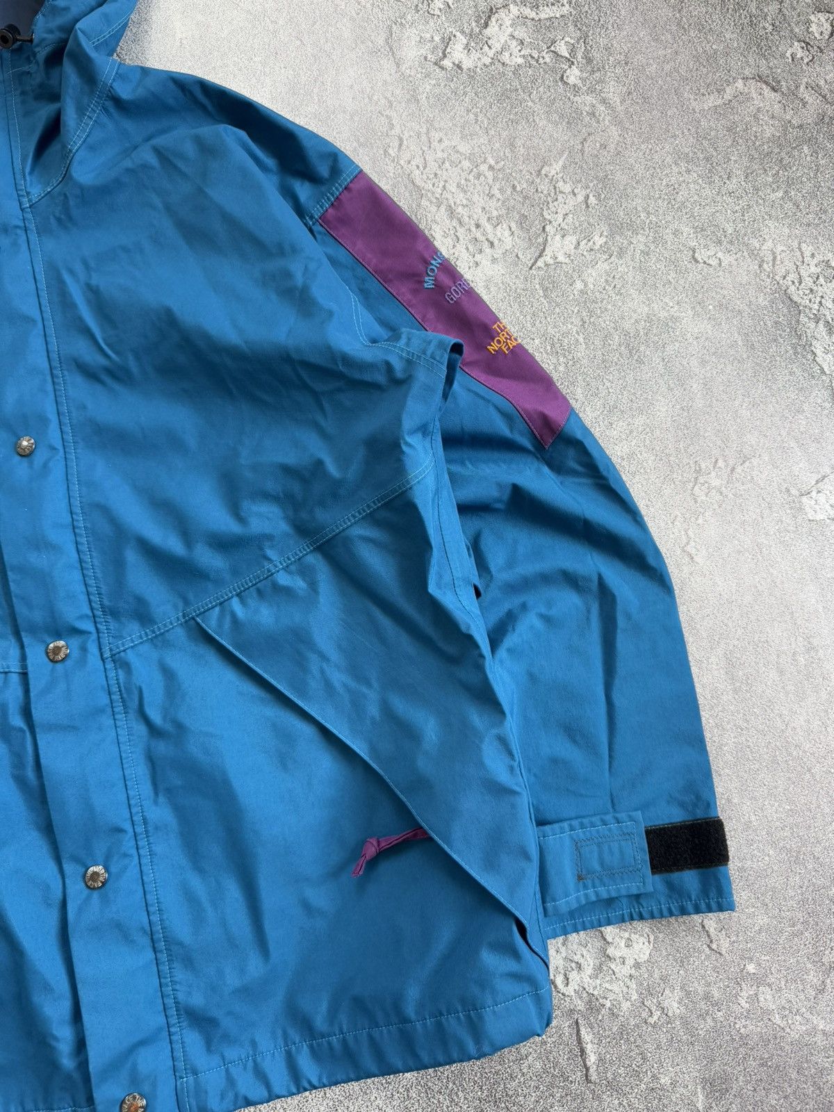 Goretex × The North Face × Vintage The North Face L monsoon goretex vintage jacket windbreaker Size US L / EU 52-54 / 3 - 8 Thumbnail