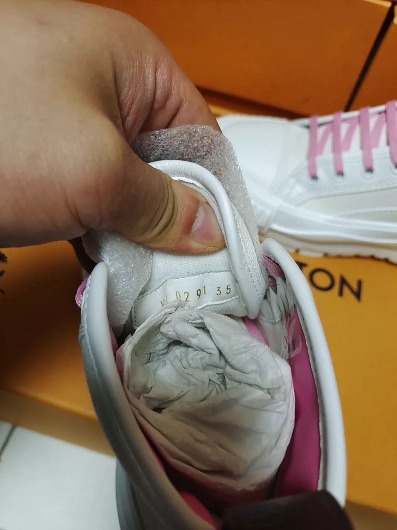 Louis Vuitton Louis Vuitton LV Women's Sneakers Size 35 Brand New-2506 Size US 5 / IT 35 - 7 Thumbnail