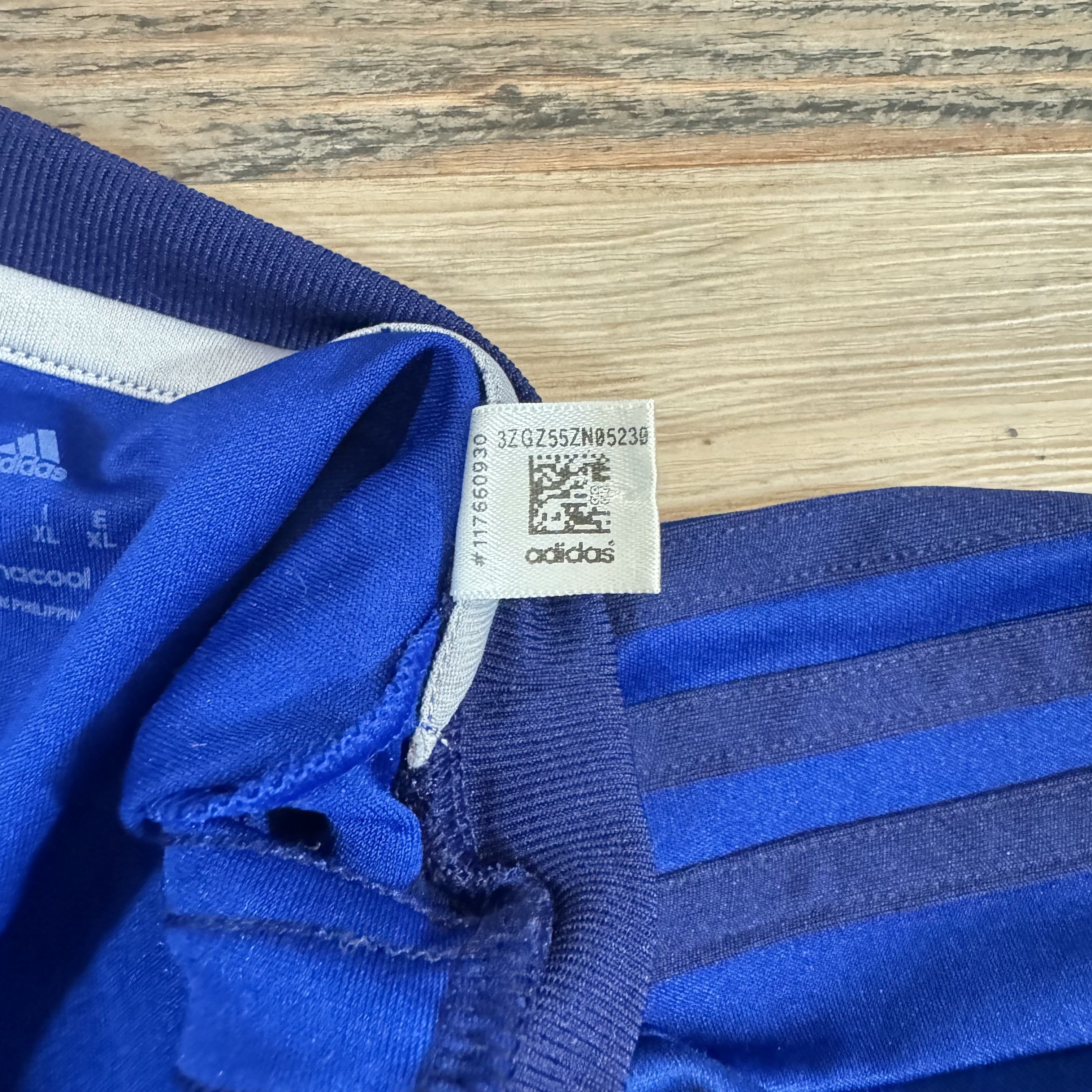 Adidas 2017 Rare Adidas EMELEC Ecuadorian Soccer Futbol Jersey Size US XL / EU 56 / 4 - 8 Thumbnail
