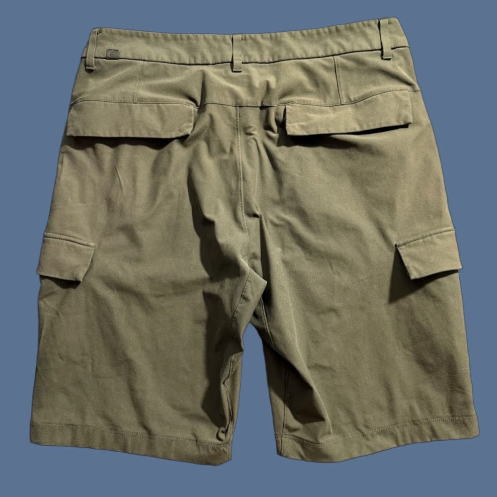 Lululemon Lululemon Cargo Shorts Size 31 Green 10" Stretch Warpstreme Athletic Flat Front Zip Pocket Mens Regular Size US 31 - 1 Thumbnail