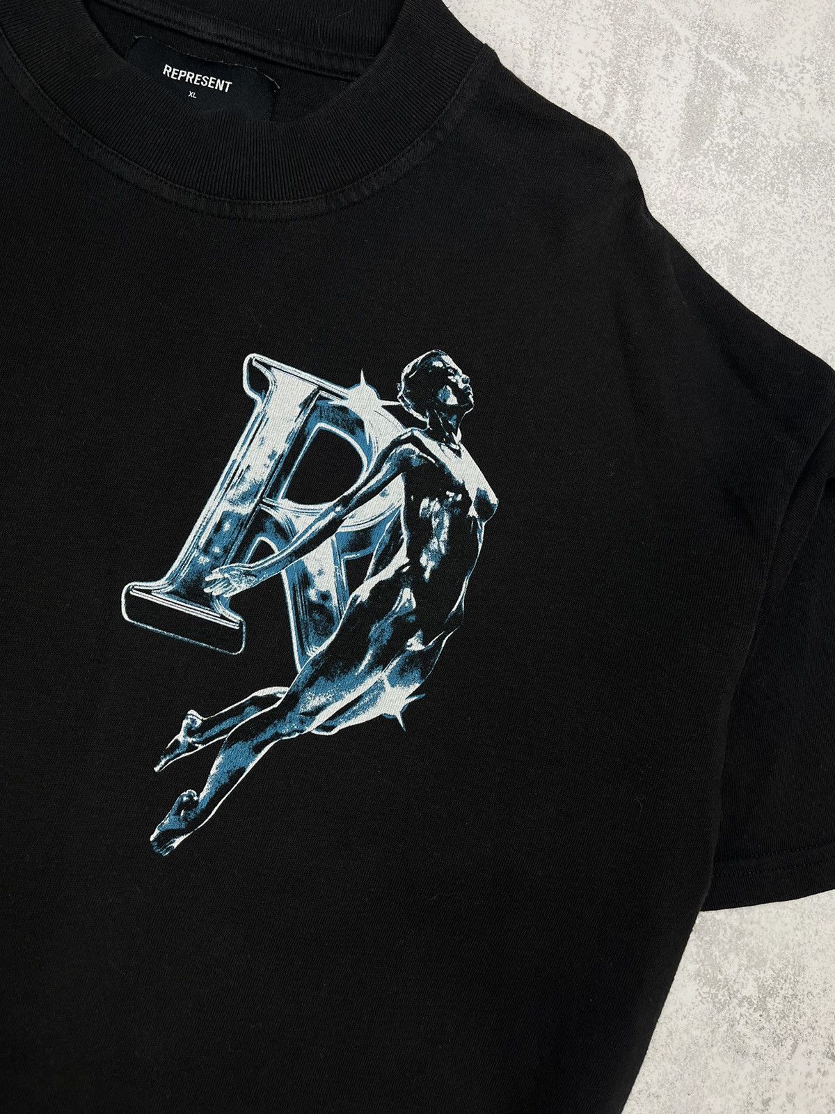 Represent Clo. Represent Black Oversized Tee with Dynamic Art Graphic Size US XL / EU 56 / 4 - 2 Thumbnail