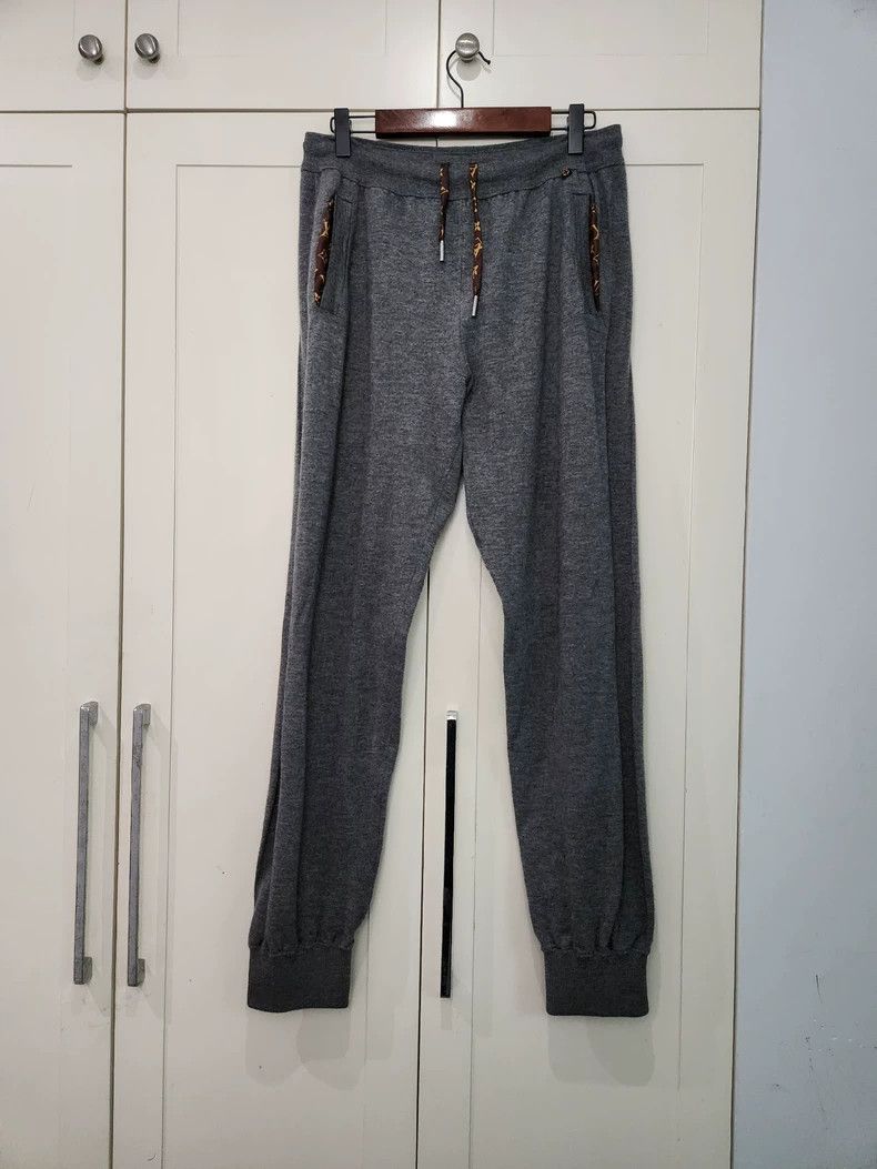 Louis Vuitton Louis Vuitton size m Grey knit athleisure pants 2503-Nexta Size 26" / US 2 / IT 38 - 1 Thumbnail