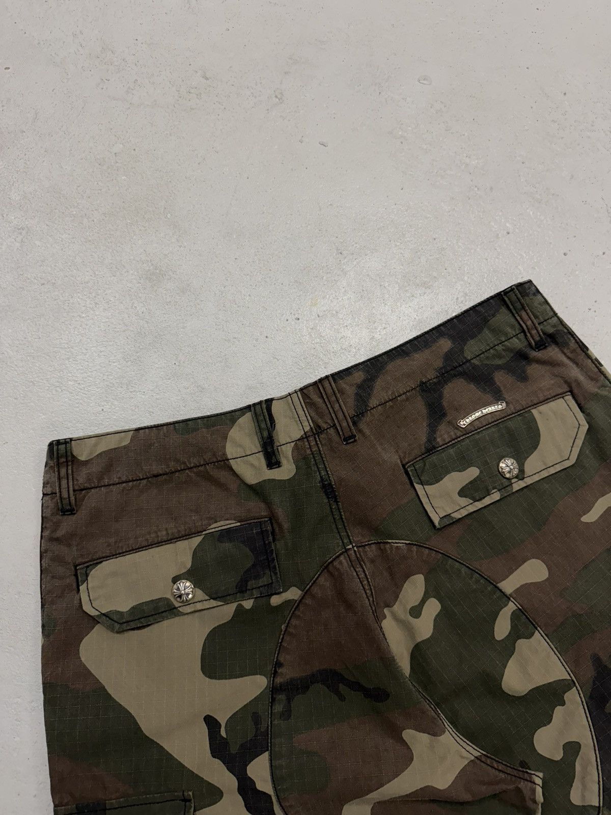 Chrome Hearts Chrome Hearts Leather Cross Patch Ripstop Camo Cargos W36 Size US 36 / EU 52 - 6 Thumbnail