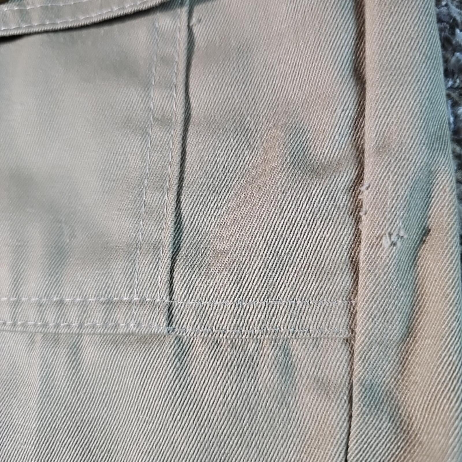 St. Johns Bay Womens Cargo Shorts St Johns Bay SEE MEASUREMENTS Size 32" / US 10 / IT 46 - 3 Thumbnail