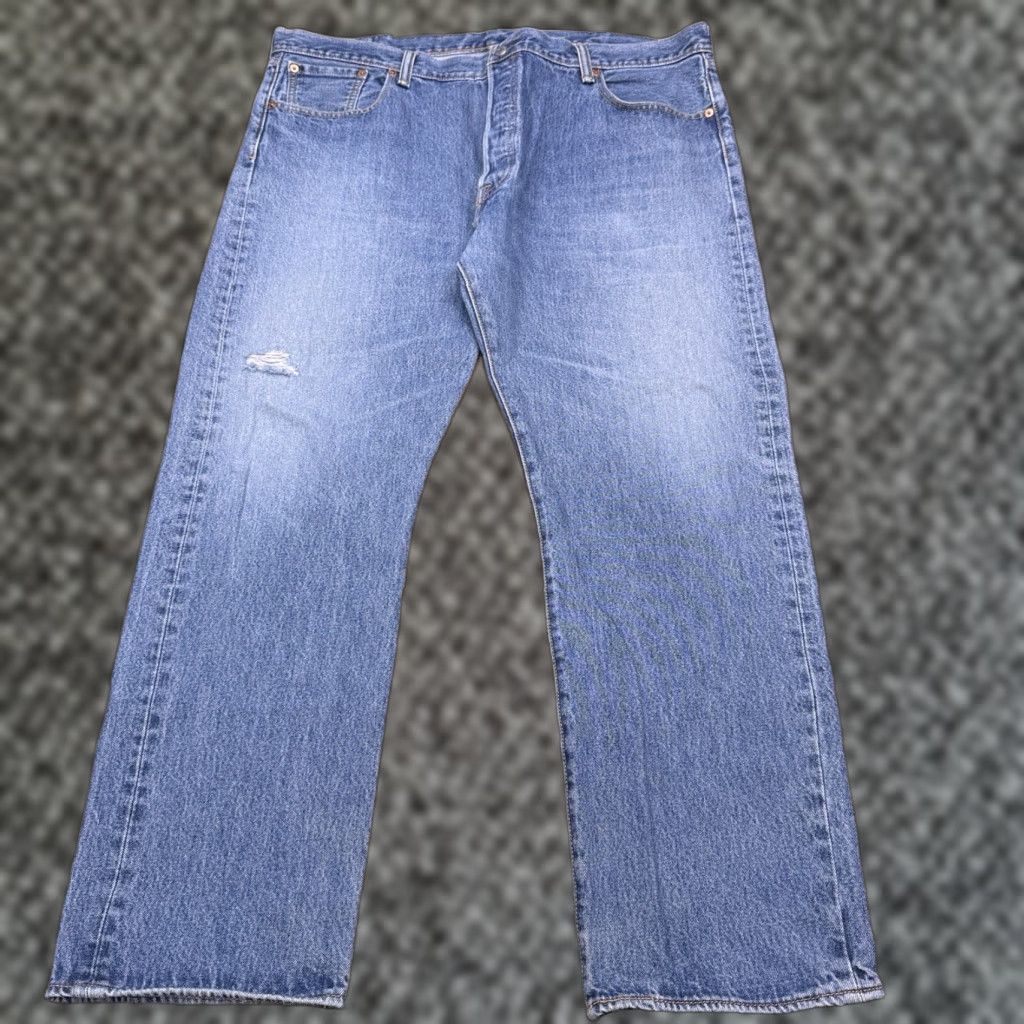 Levi's Levi's 501 Jeans Mens 42x30 Blue Button Fly Straight Regular 5-Pocket Denim Cotton Size US 42 / EU 58 - 1 Thumbnail