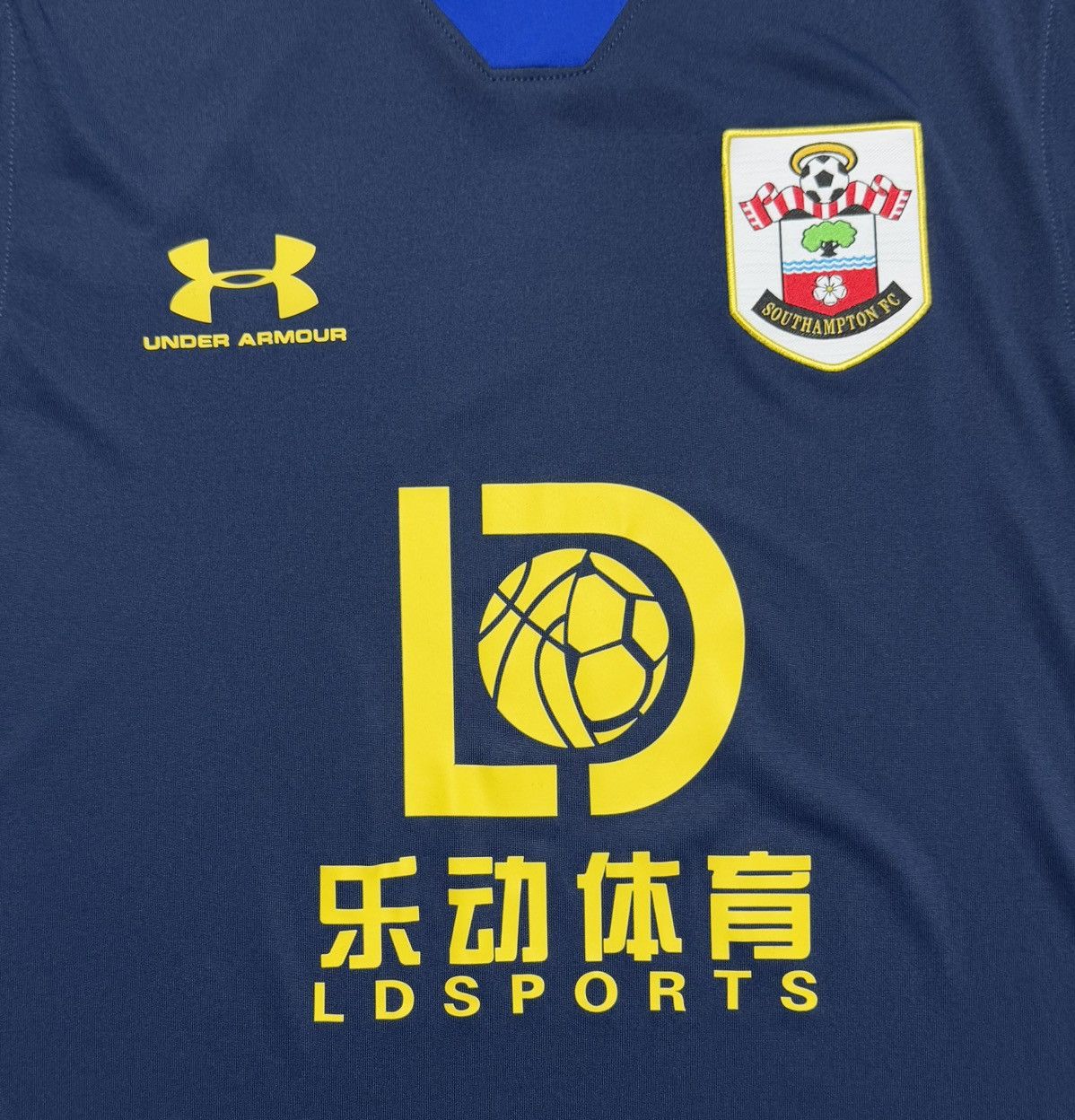 Under Armour Southampton 2020 2021 Away Shirt Soccer Jersey Under Armour Size US S / EU 44-46 / 1 - 7 Thumbnail