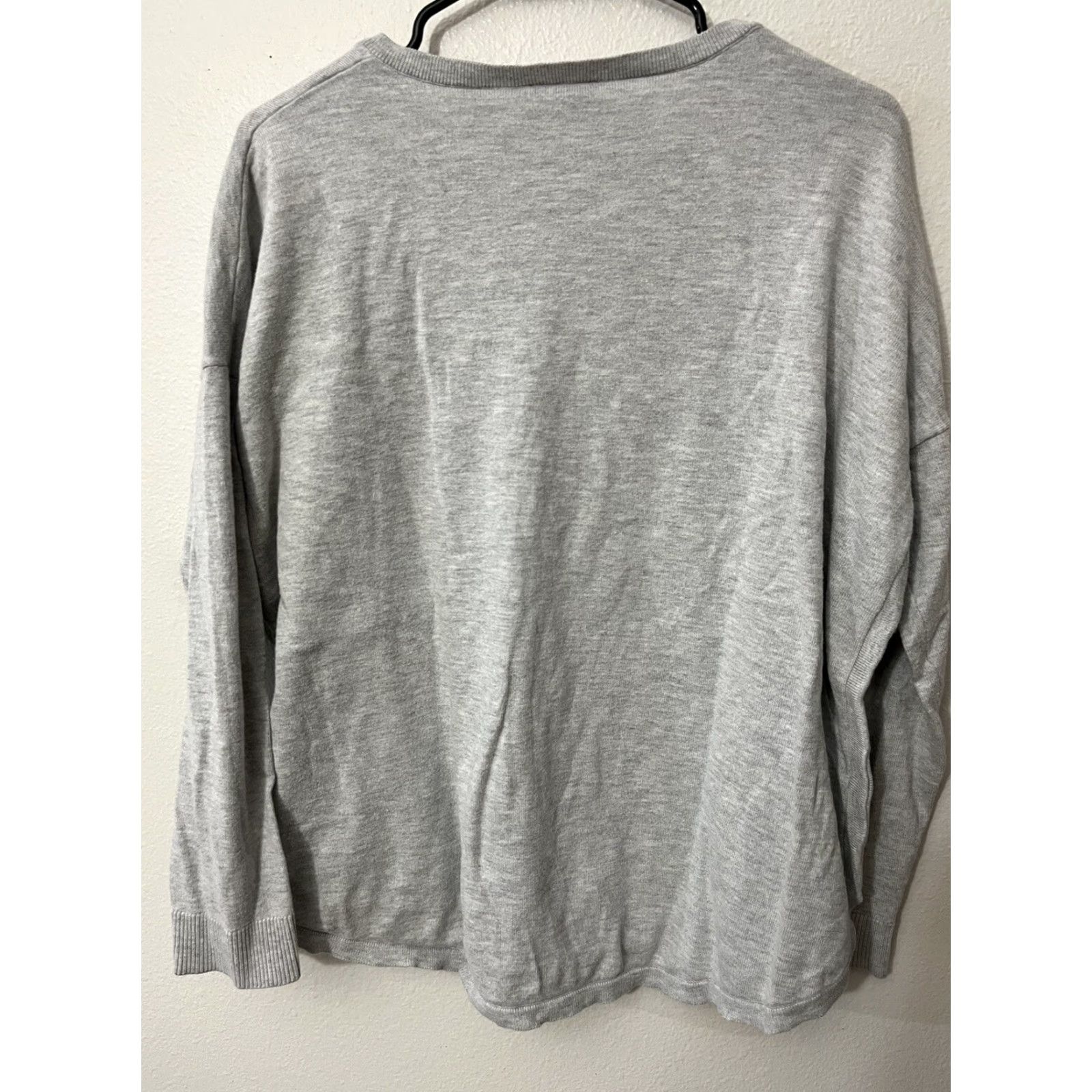 Express Express Womens Sweater V-Neck Gray Size L Pullover Size L / US 10 / IT 46 - 2 Thumbnail