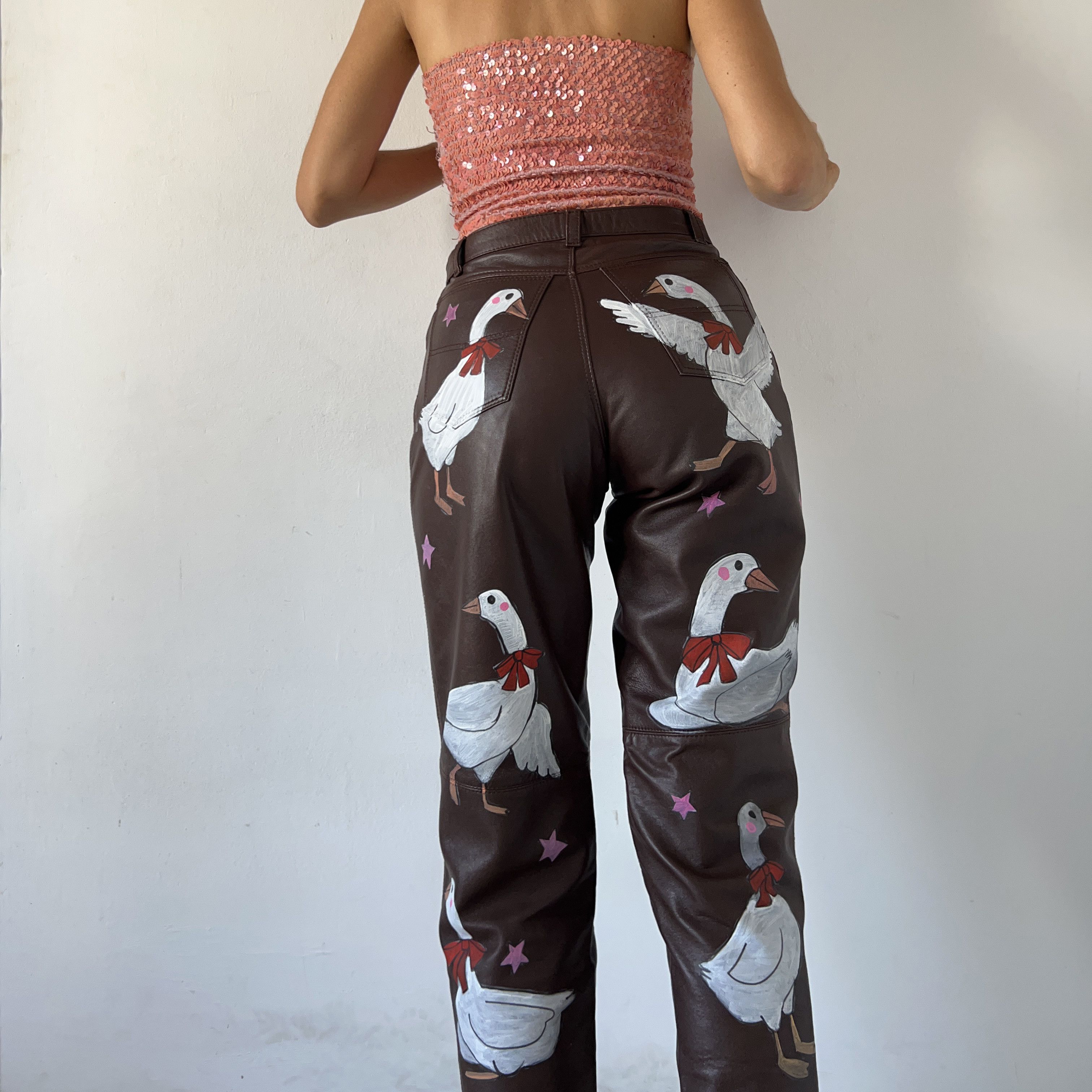 Custommade Hand-Painted Vintage Leather Trousers: Silly Goose Size 27" / US 4 / IT 40 - 2 Thumbnail