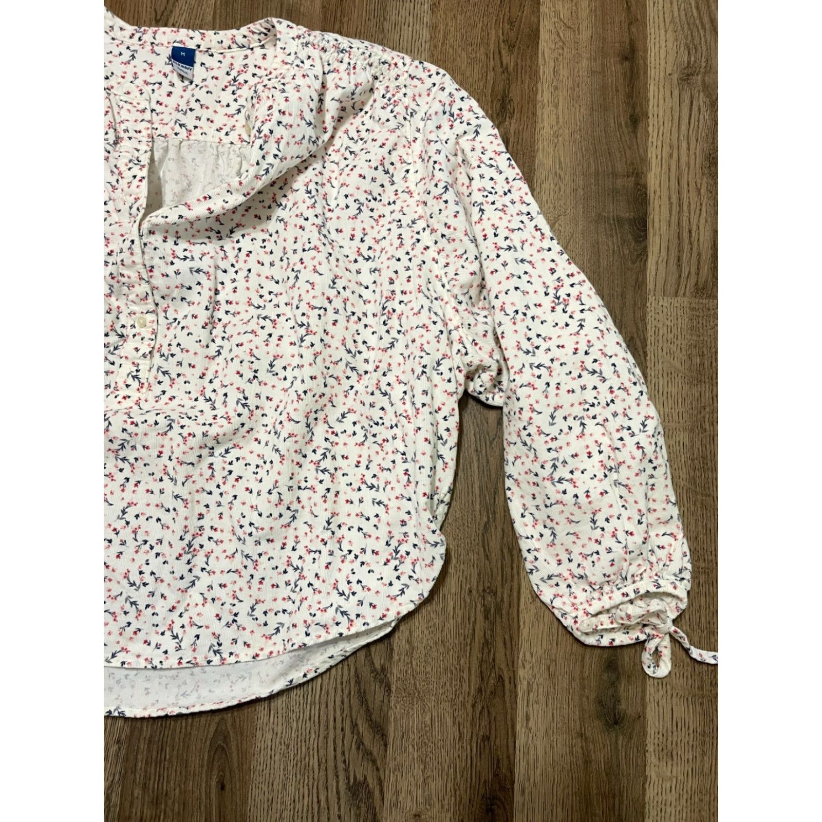 Old Navy Old Navy Shirt Womens Medium T-Shirt Floral 3/4 Sleeve White Red Green Casual Vintage No Size M / US 6-8 / IT 42-44 - 4 Thumbnail