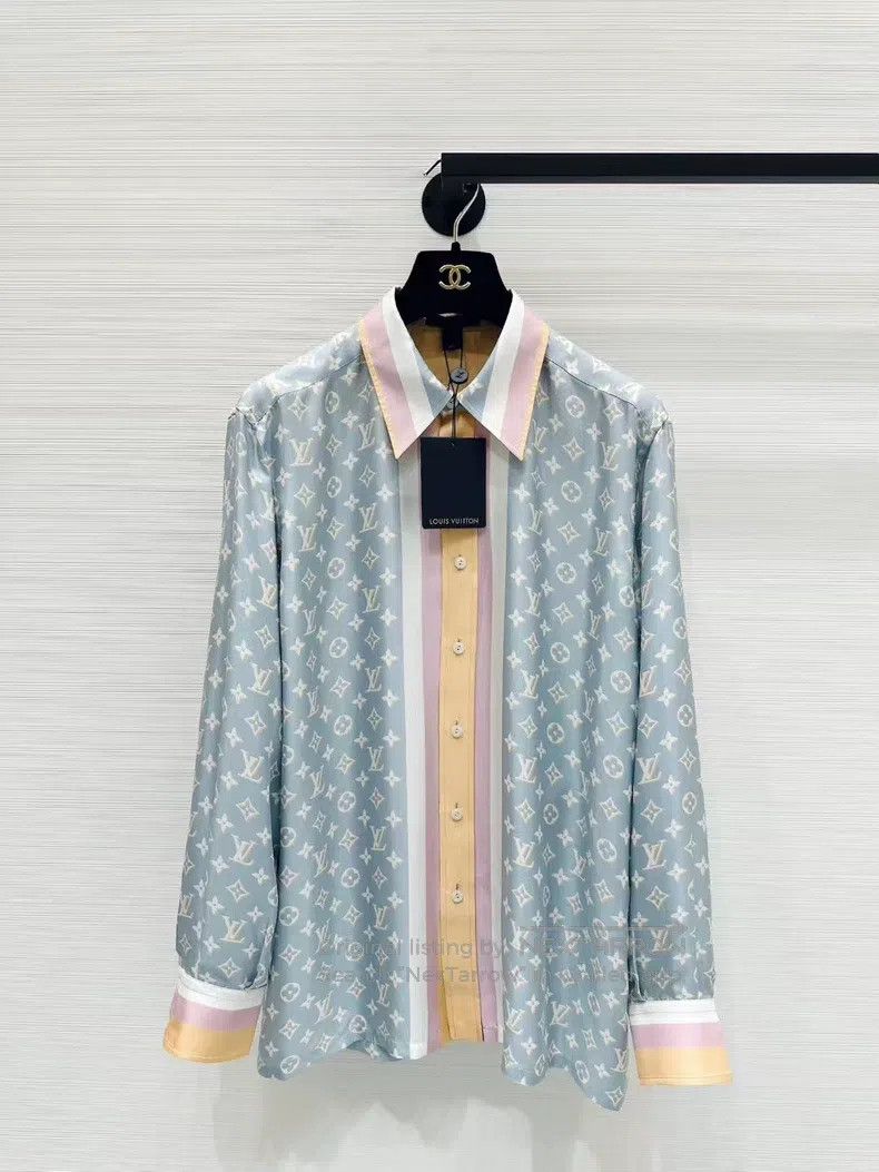 Louis Vuitton Louis Vuitton Long Sleeve Shirt with Old Pattern Silk shir Size M / US 6-8 / IT 42-44 - 1 Thumbnail
