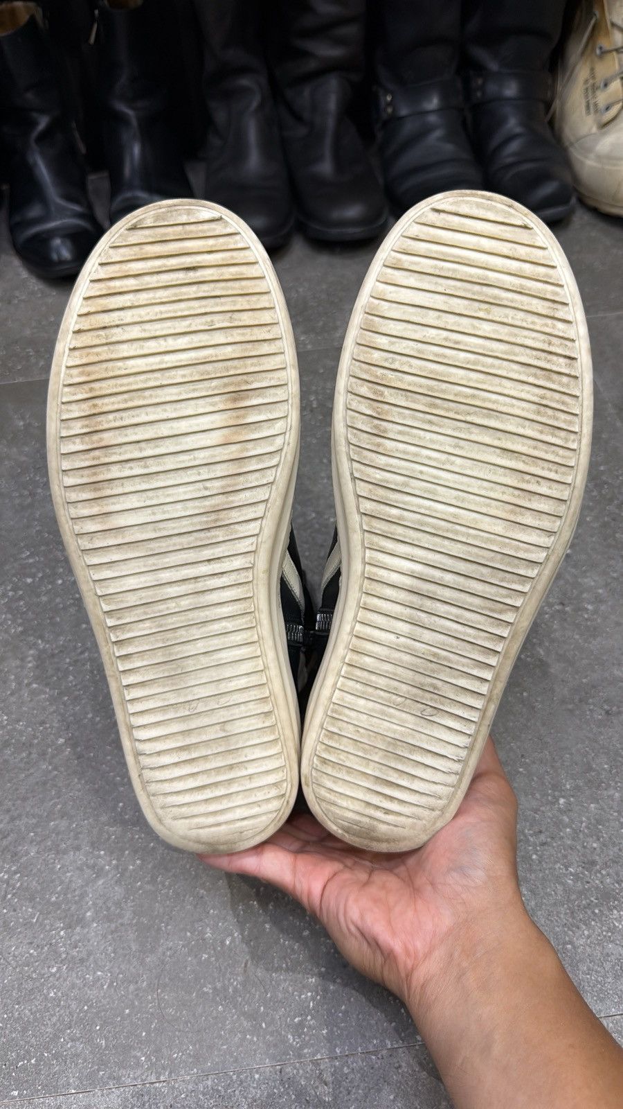 Rick Owens Rick Owens F/W 22’ Strobe Milk/Black Geobasket Size US 9 / EU 42 - 7 Thumbnail