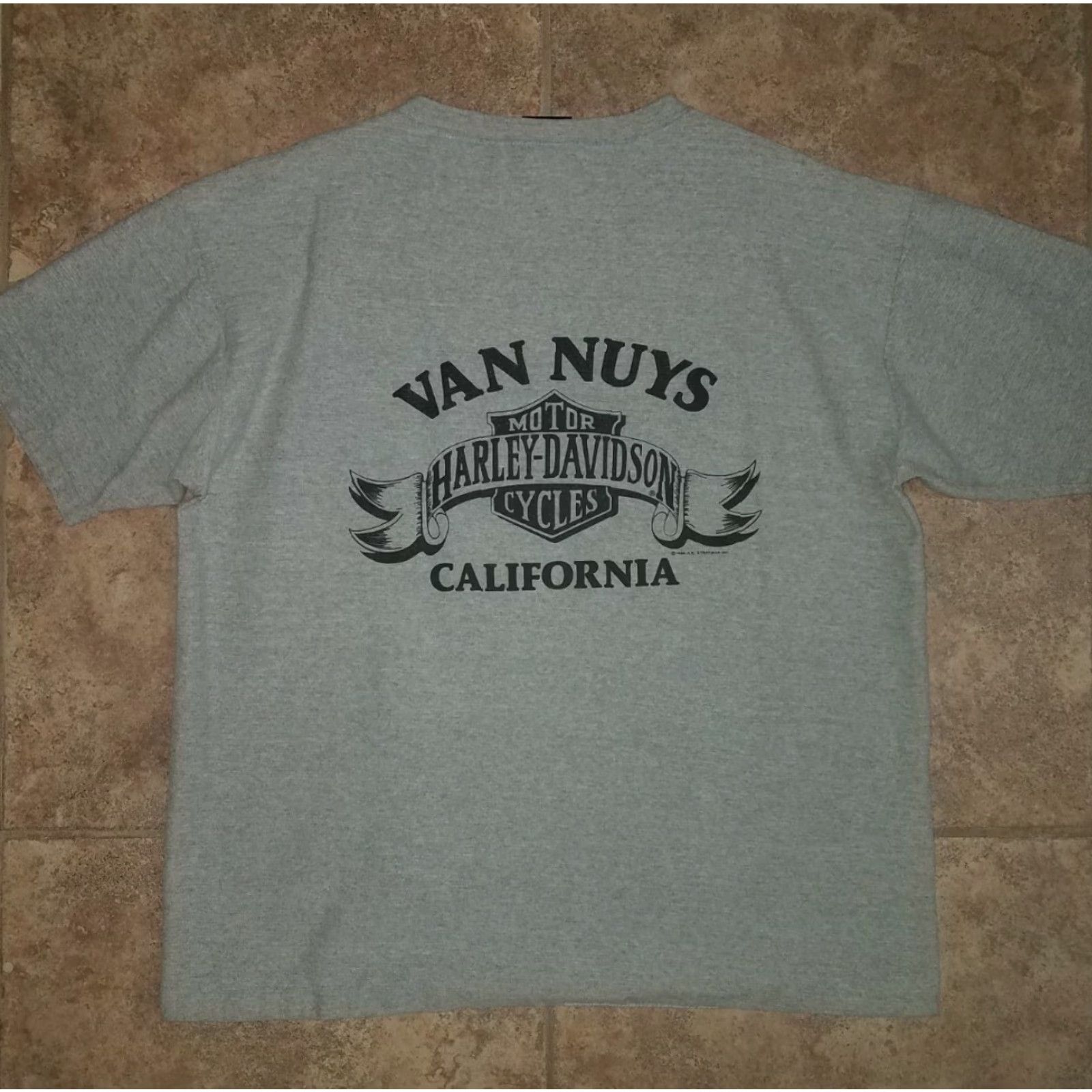 Harley Davidson VINTAGE HARLEY DAVIDSON TEXTURED GREY T-SHIRT MEN 2XL User: VINTAGE HARLEY DAVIDSON TEXTURED GREY T-SHIRT MEN 2XL Size US XXL / EU 58 / 5 - 4 Thumbnail