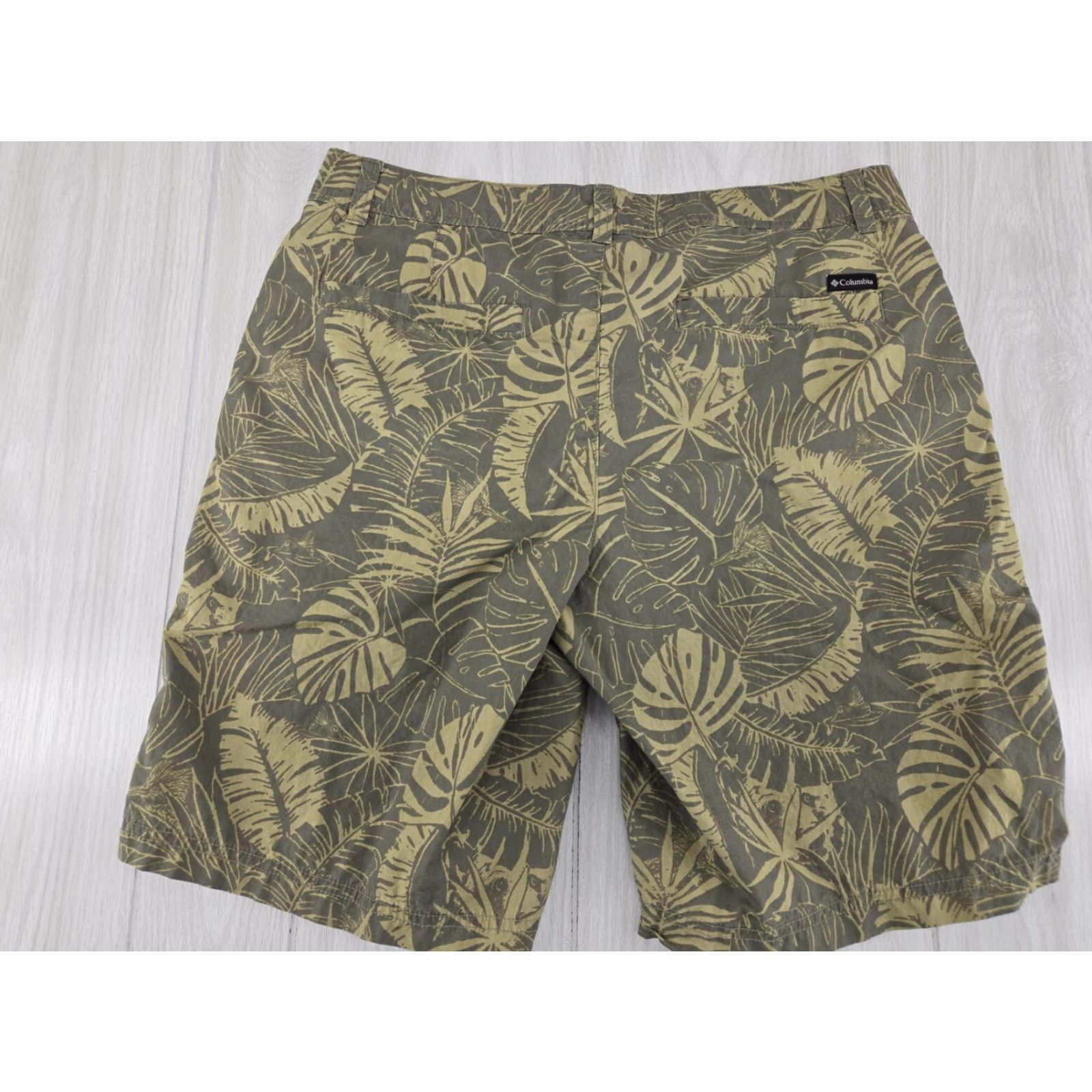 Vintage Columbia Shorts Men's 34 Green Palms Printed Summer Beach Tropical Bermuda Bermuda? Size US 34 / EU 50 - 3 Thumbnail