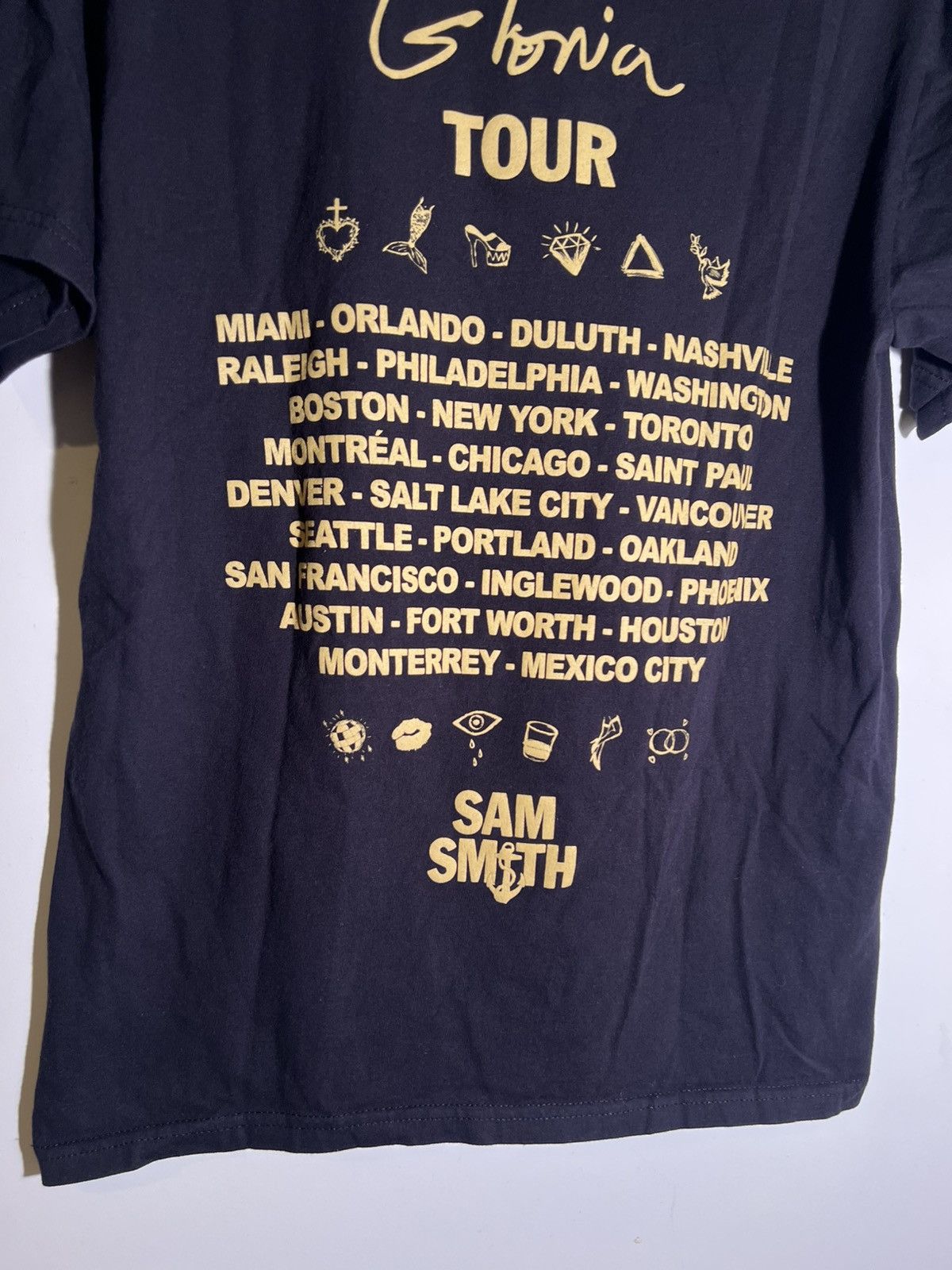 Vintage 2023 Sam Smith Gloria Pop Singer Artist Retro Music T Shirt Size US M / EU 48-50 / 2 - 5 Thumbnail
