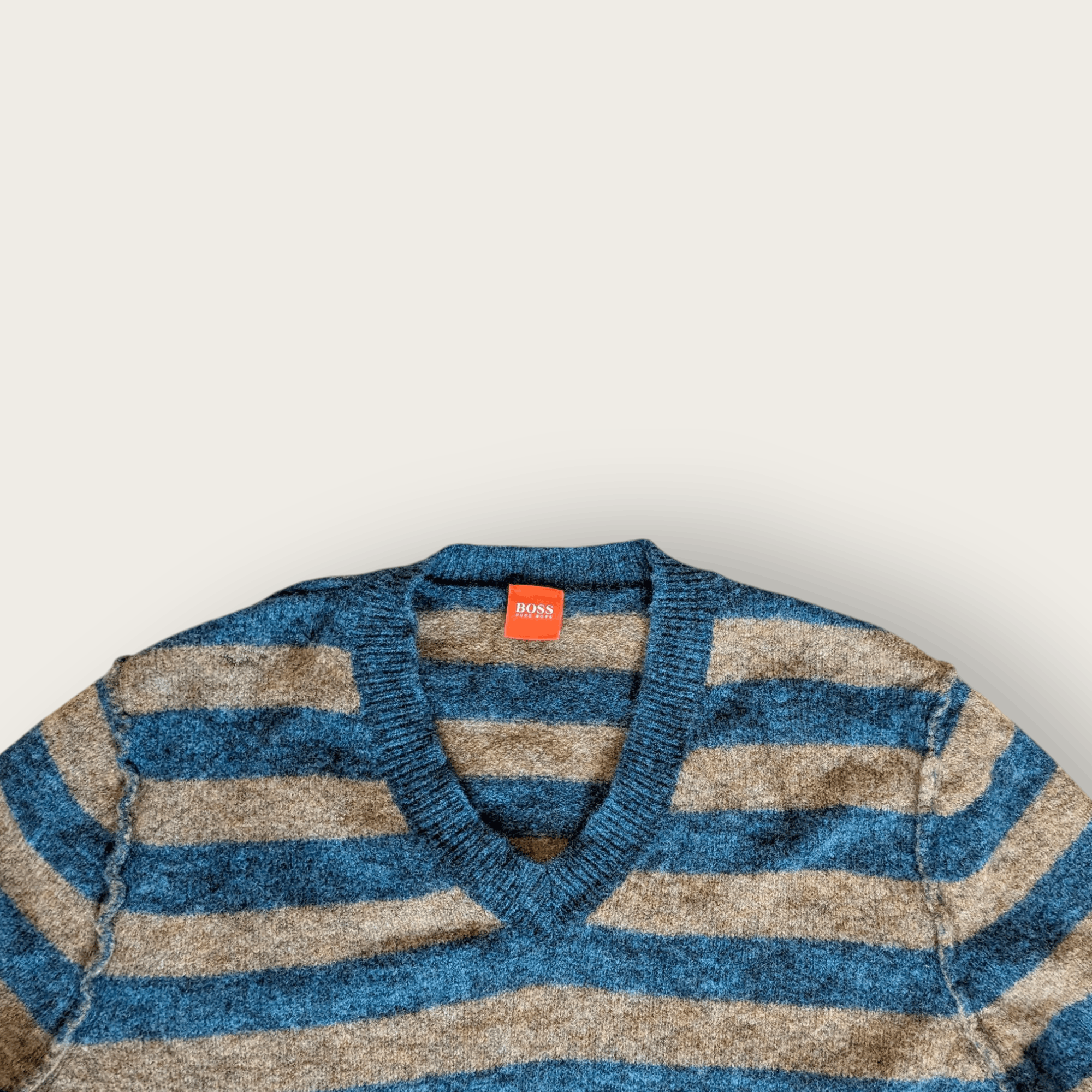 Hugo Boss Hugo Boss Wool Sweater Striped V-Neck Made in Italy Size L Size US L / EU 52-54 / 3 - 7 Thumbnail