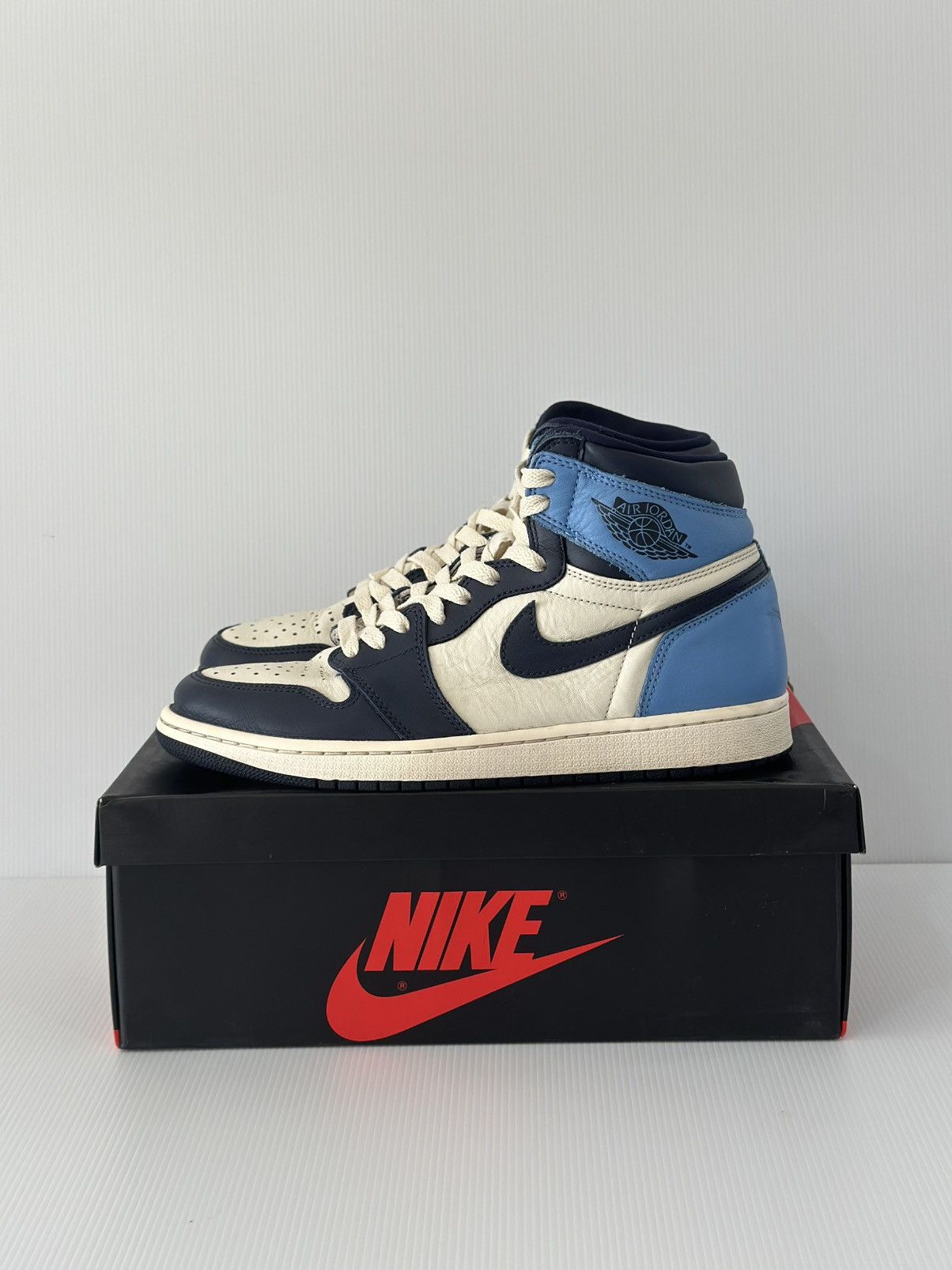 Nike Nike Jordan 1 Retro High Obsidian Size US 9.5 / EU 42-43 - 3 Thumbnail