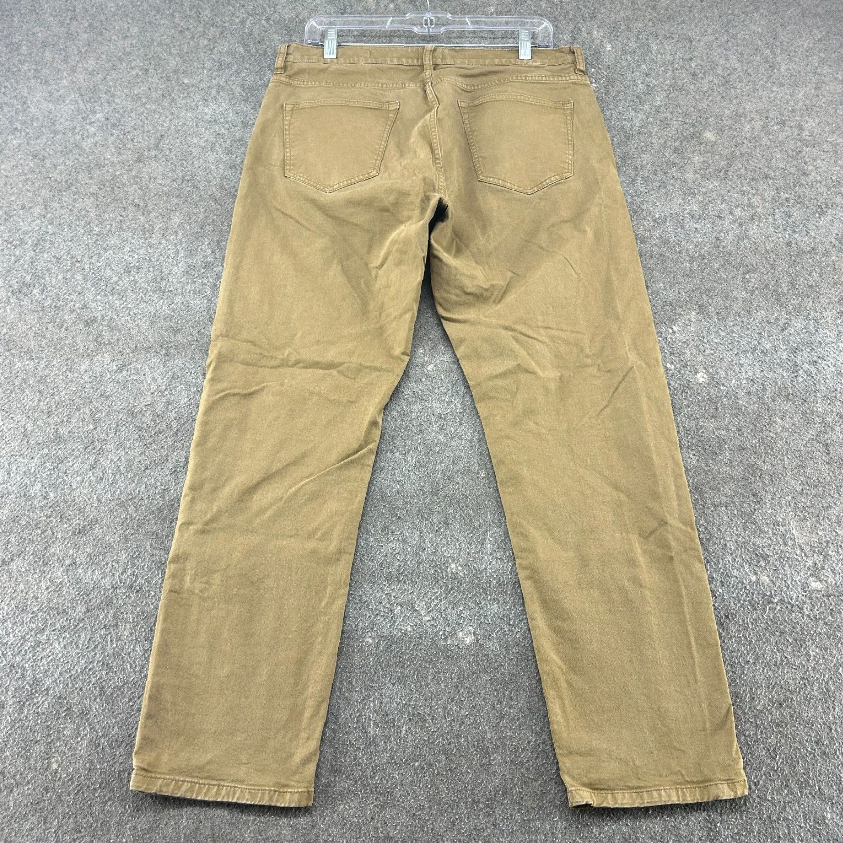 Flint And Tinder Flint and Tinder Pants Mens 34x30 Brown Tan Chino Straight Leg Slim Fit Cotton Solid Waist 34 5-Pocket Front Flat Front Size US 34 / EU 50 - 2 Thumbnail