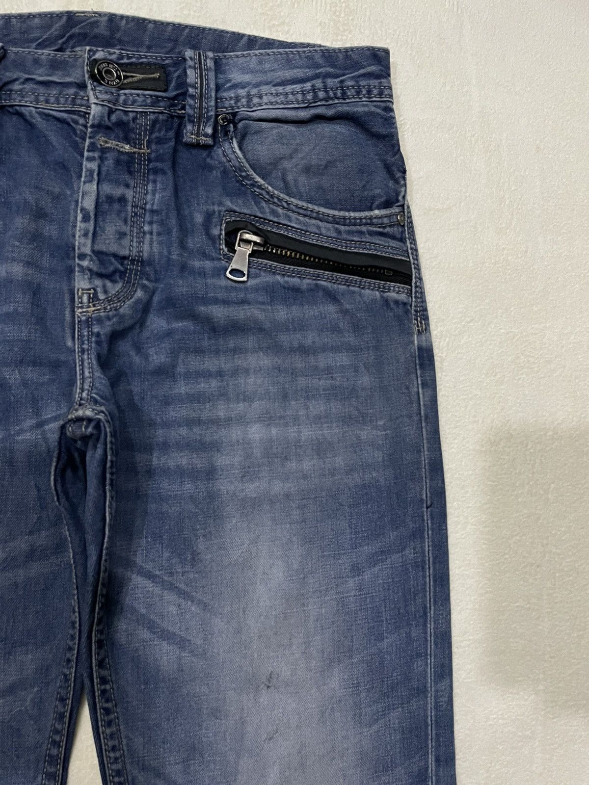 Japanese Brand Vintage DYNK Denim Straight Cut Mudwash Faded Jeans Size US 31 - 4 Thumbnail