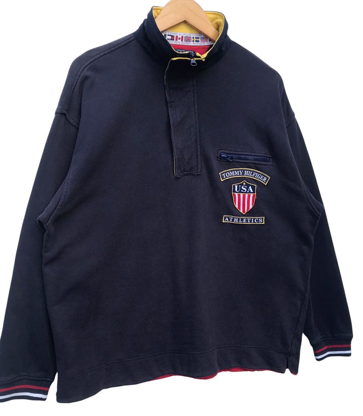 Tommy Hilfiger Vintage Faded Tommy Hilfiger Usa Flag Athletics Sweatshirt Size US L / EU 52-54 / 3 - 2 Thumbnail