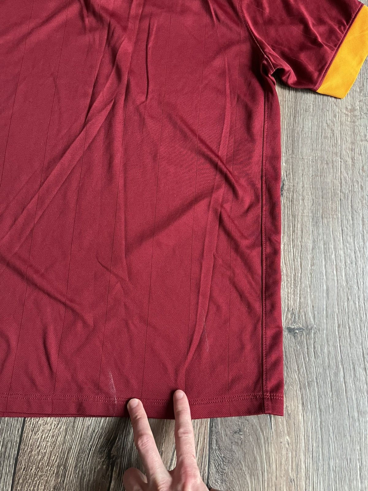 Nike AS Roma Nike Home Soccer Shirt Football Jersey 2014 2015 Size US M / EU 48-50 / 2 - 17 Thumbnail