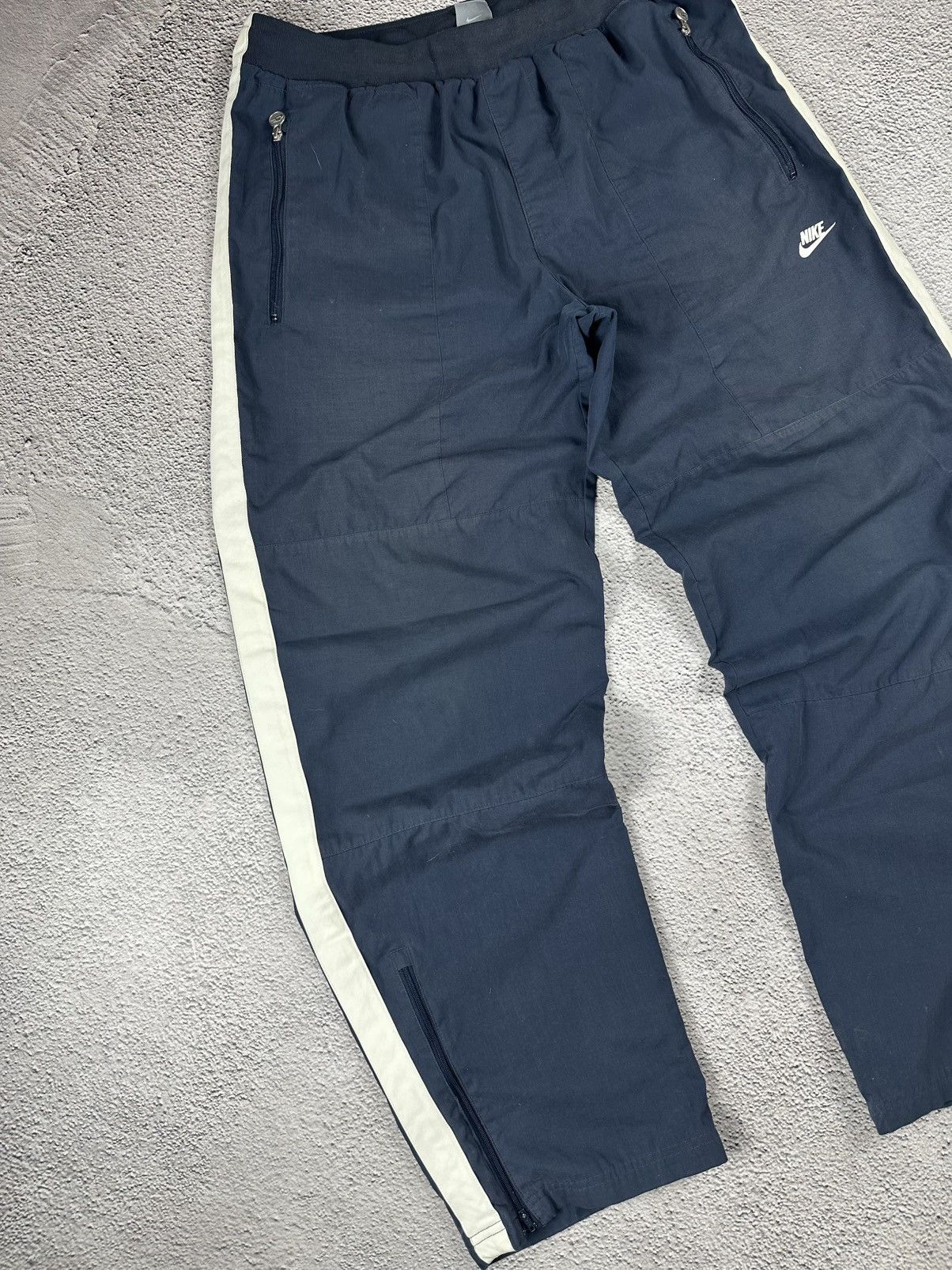 Nike Vintage Nike Oregon Trackpants Nylon Baggy Drill Faded Style Size US 36 / EU 52 - 4 Thumbnail