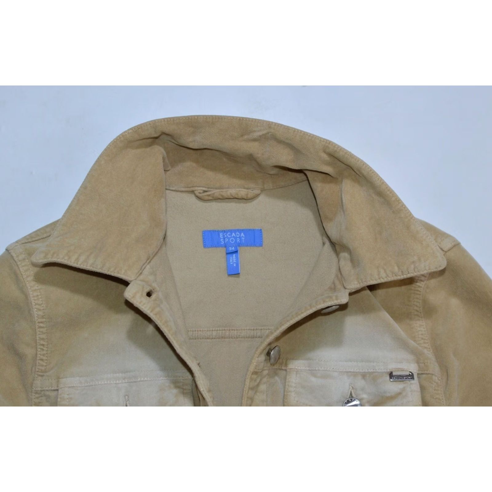 Escada ESCADA Sport Soft Cotton Denim Jacket Wmns Made in Italy Size 34 Beige Denim Jacket Womens 34 Ready to Wear Sports vibe Size XXS / US 00 / IT 34 - 4 Thumbnail