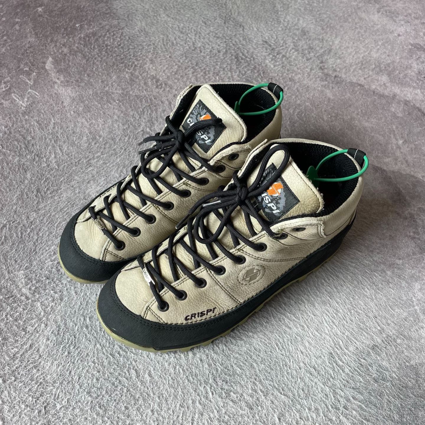 Louis Vuitton Louis Vuitton Green Hitop Sneakers 41 Men Size US 8.5 / EU 41-42 - 1 Thumbnail