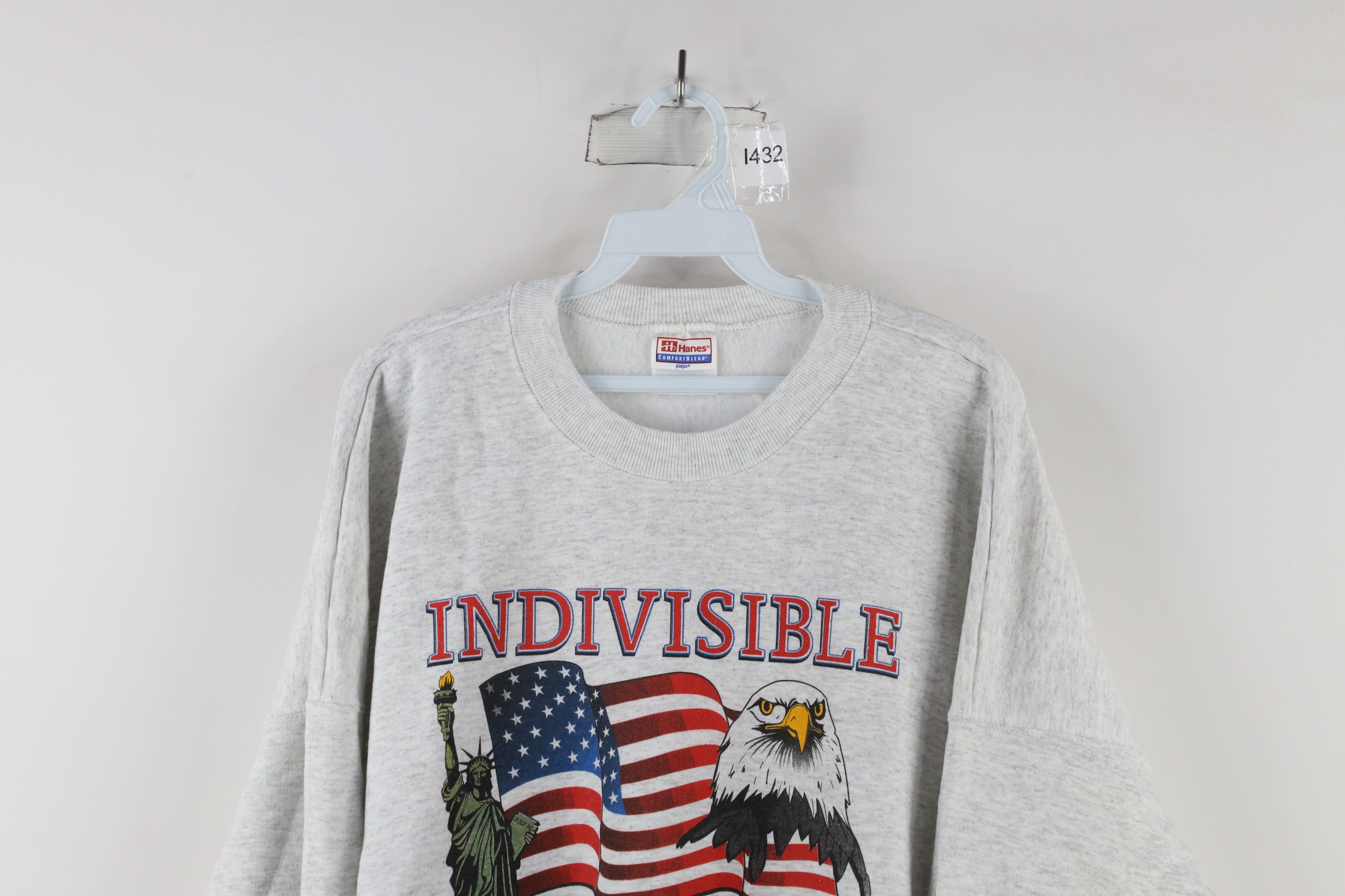 Vintage Vintage Y2K 2001 Indivisible USA Flag Eagle Sweatshirt Gray Size US XXL / EU 58 / 5 - 2 Thumbnail