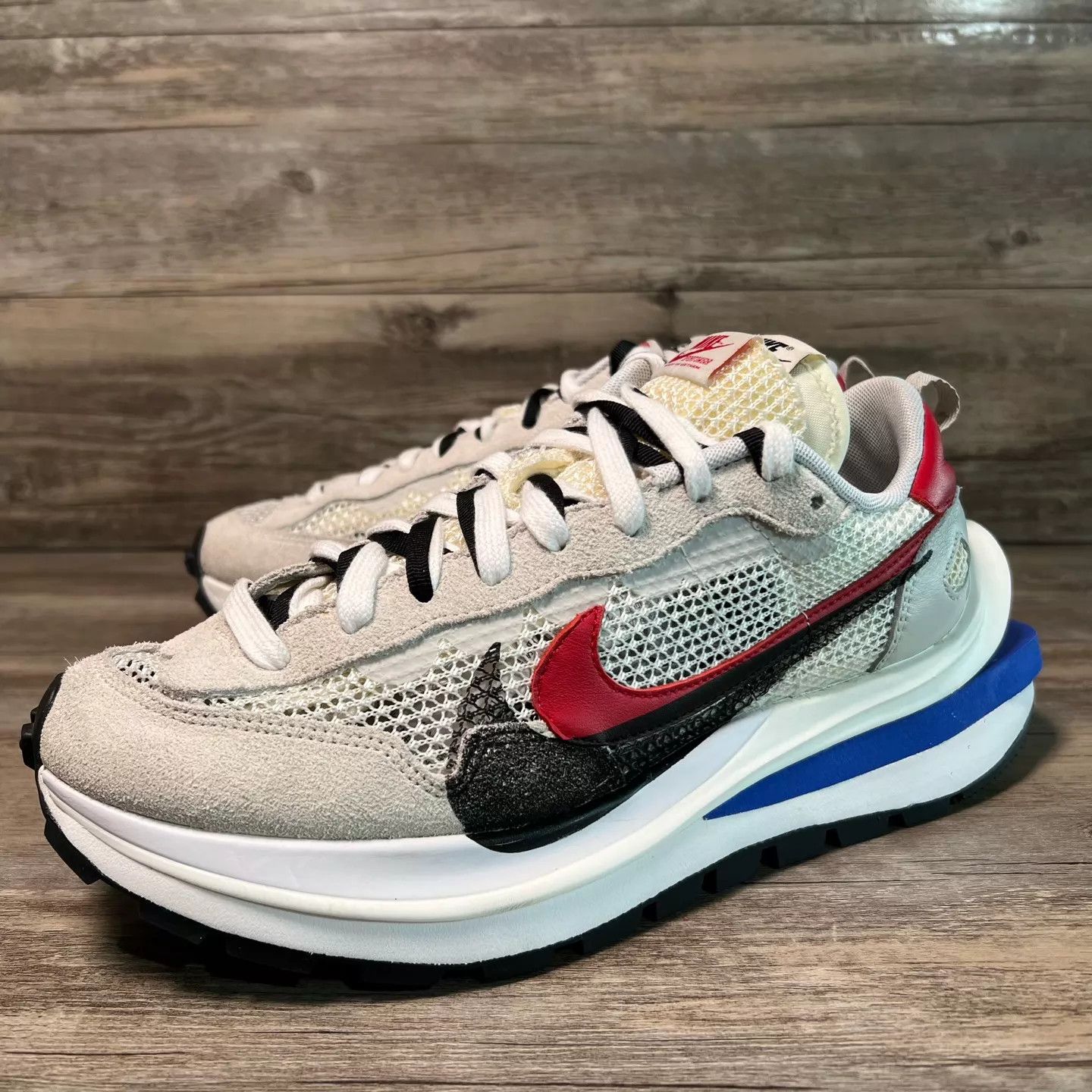 Nike Sacai x Nike VaporWaffle White Red 42.5 (Near Mint, OG Box) Size US 9 / EU 42 - 1 Thumbnail
