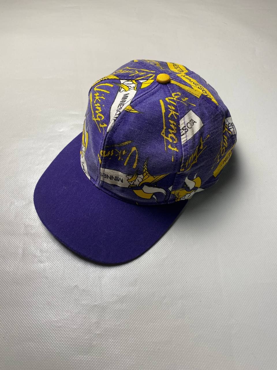 NFL Vintage Minnesota Vikings Cap 1992 NFL Snapback Hat Purple Size ONE SIZE - 1 Thumbnail